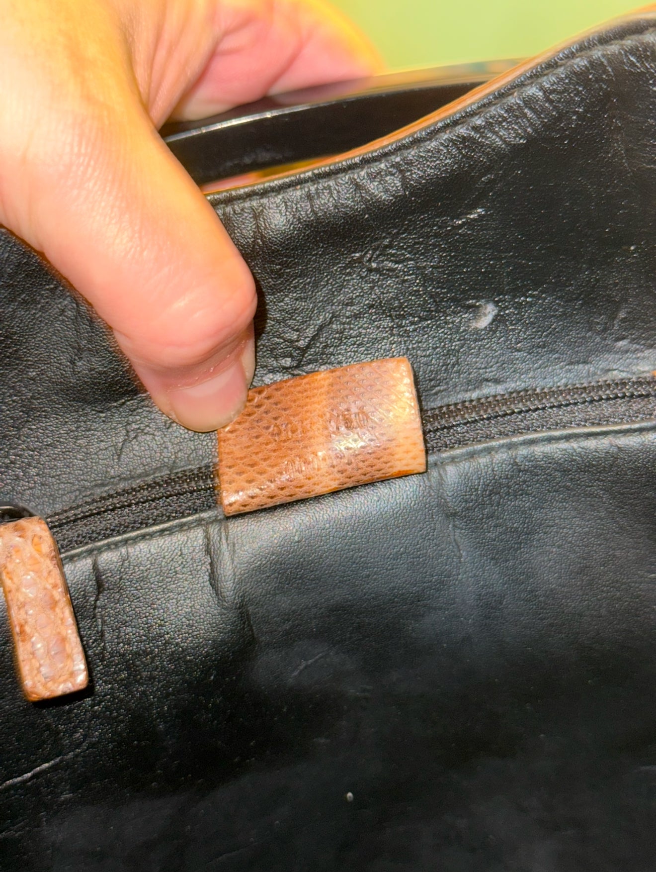 GUCCI KARUNG SNAKE SKIN BUCKET BAG