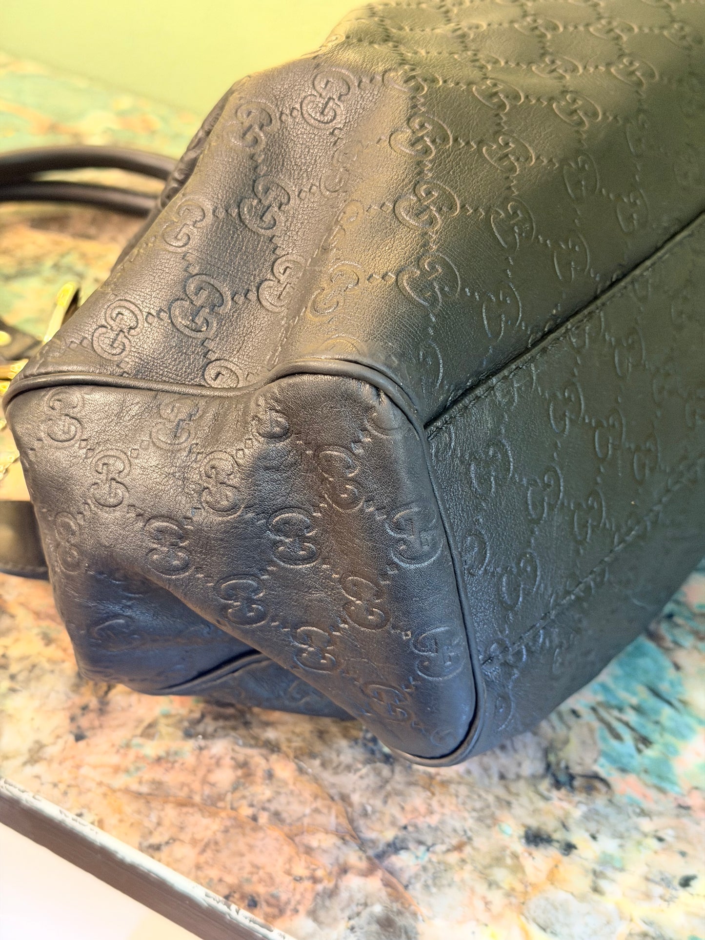 GUCCI BLACK GUCCISSIMA SUKEY HANDBAG