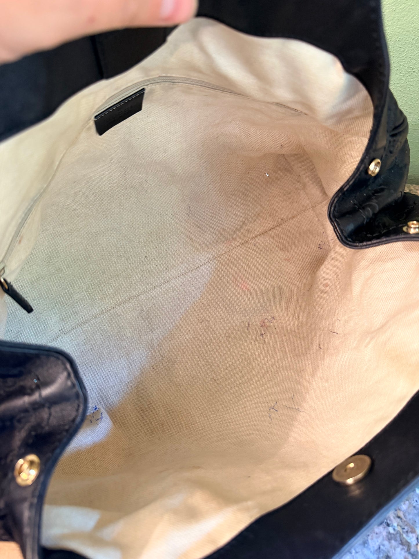 GUCCI BLACK GUCCISSIMA SUKEY HANDBAG