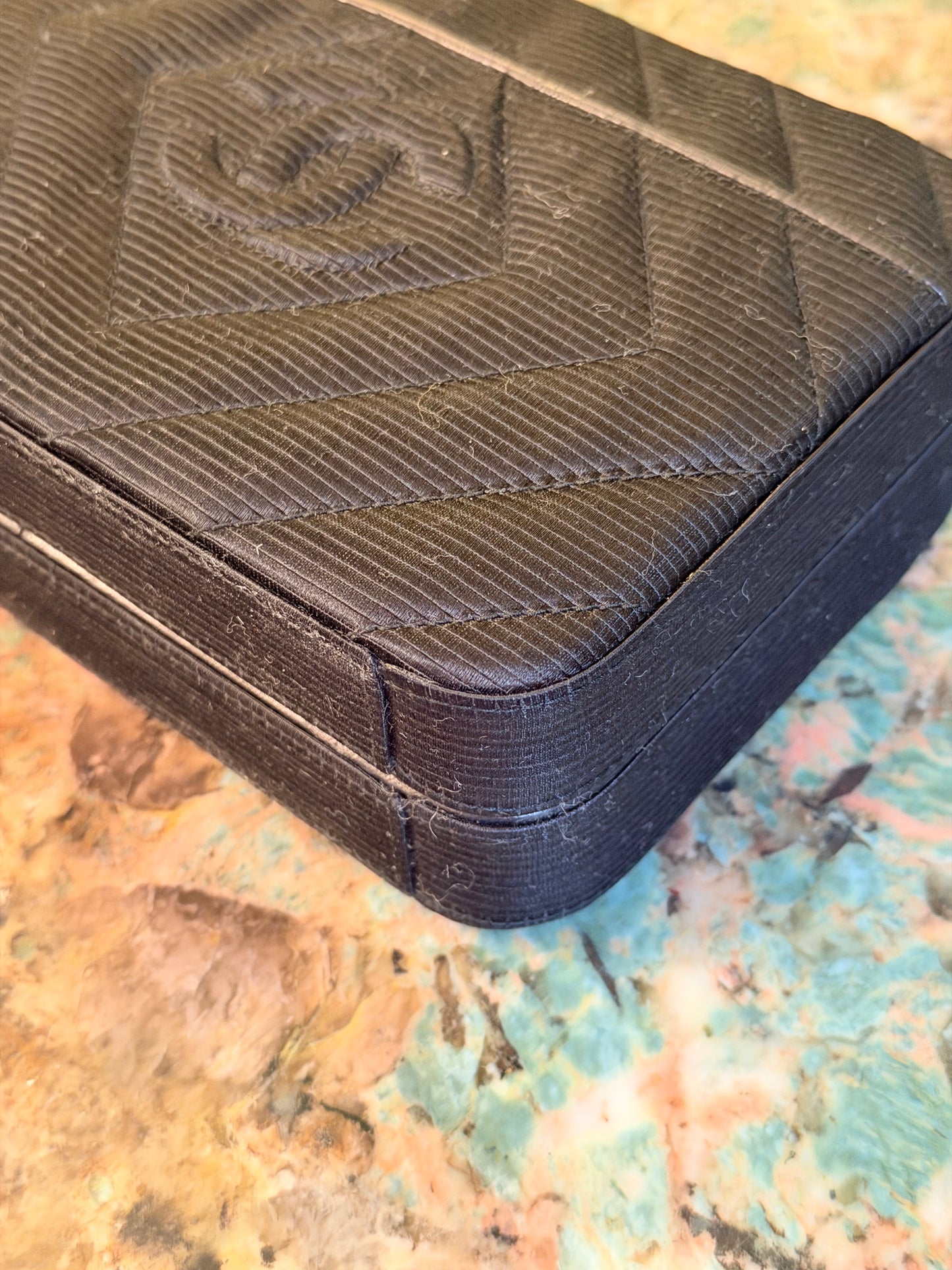CHANEL BLACK VINTAGE CROSSBODY CLUTCH