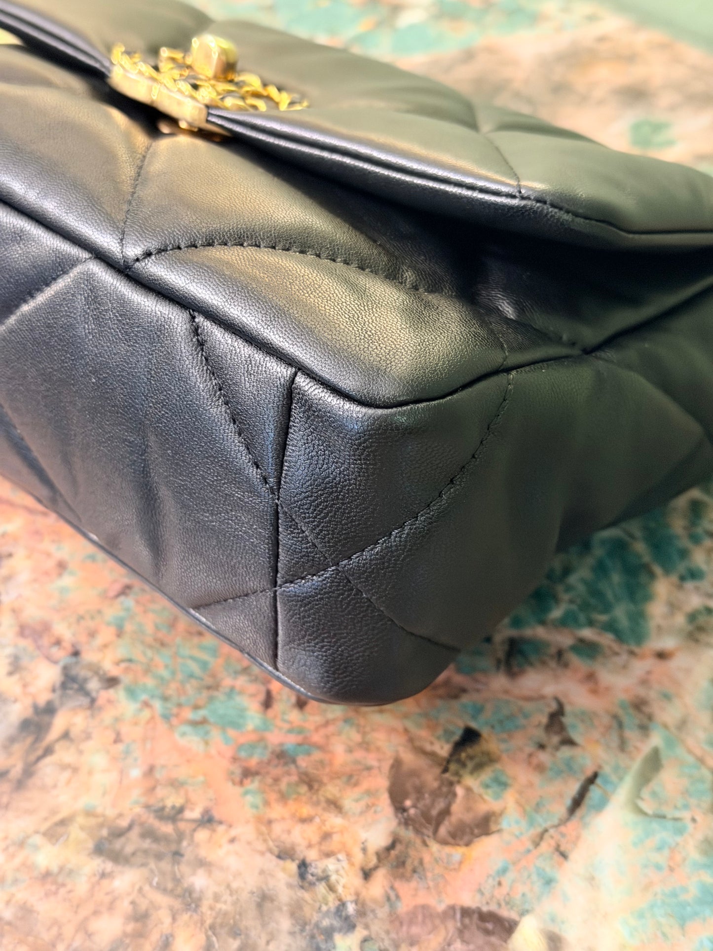 CHANEL BLACK SMALL 19 CROSSBODY BAG