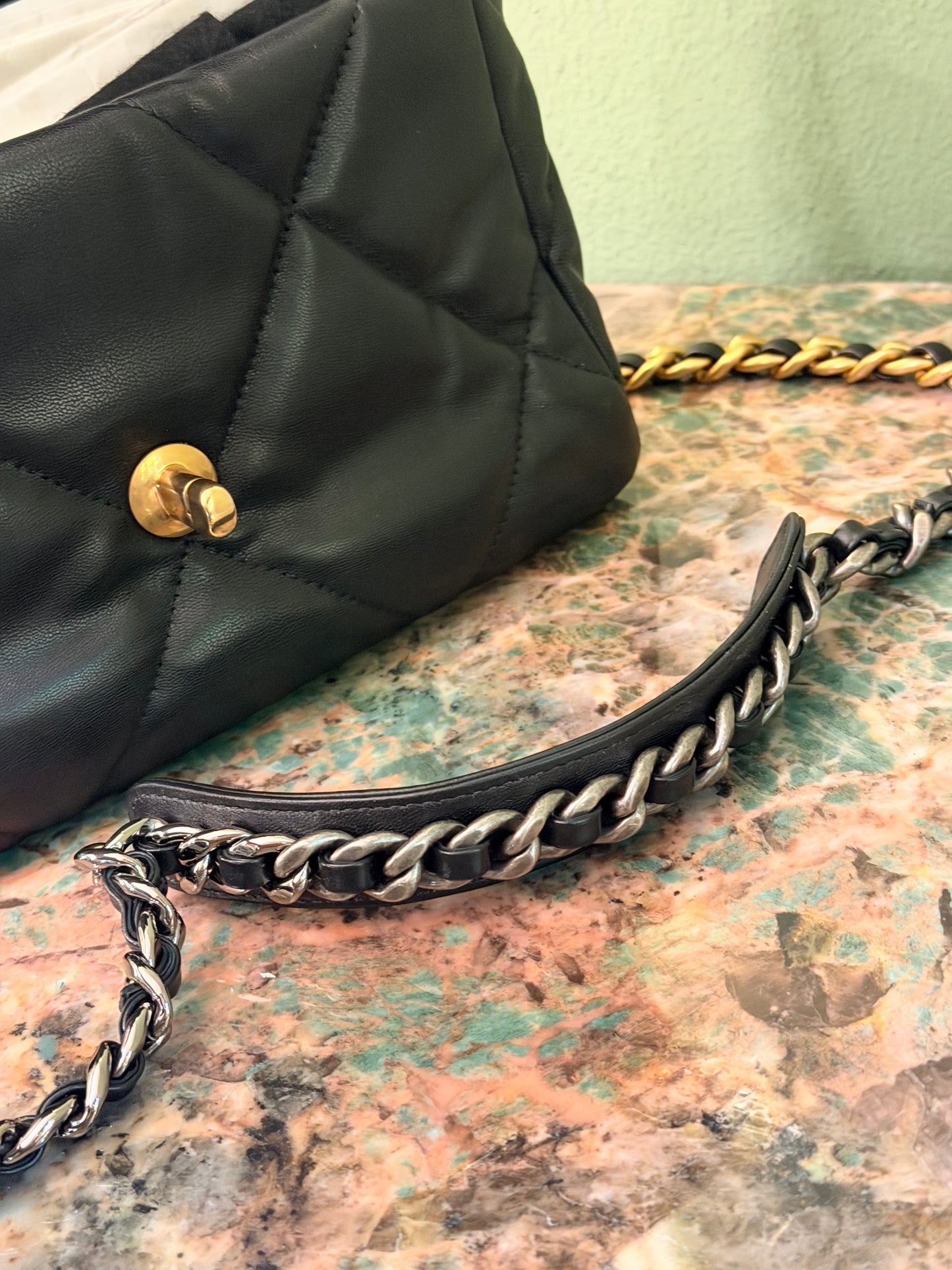 CHANEL BLACK SMALL 19 CROSSBODY BAG