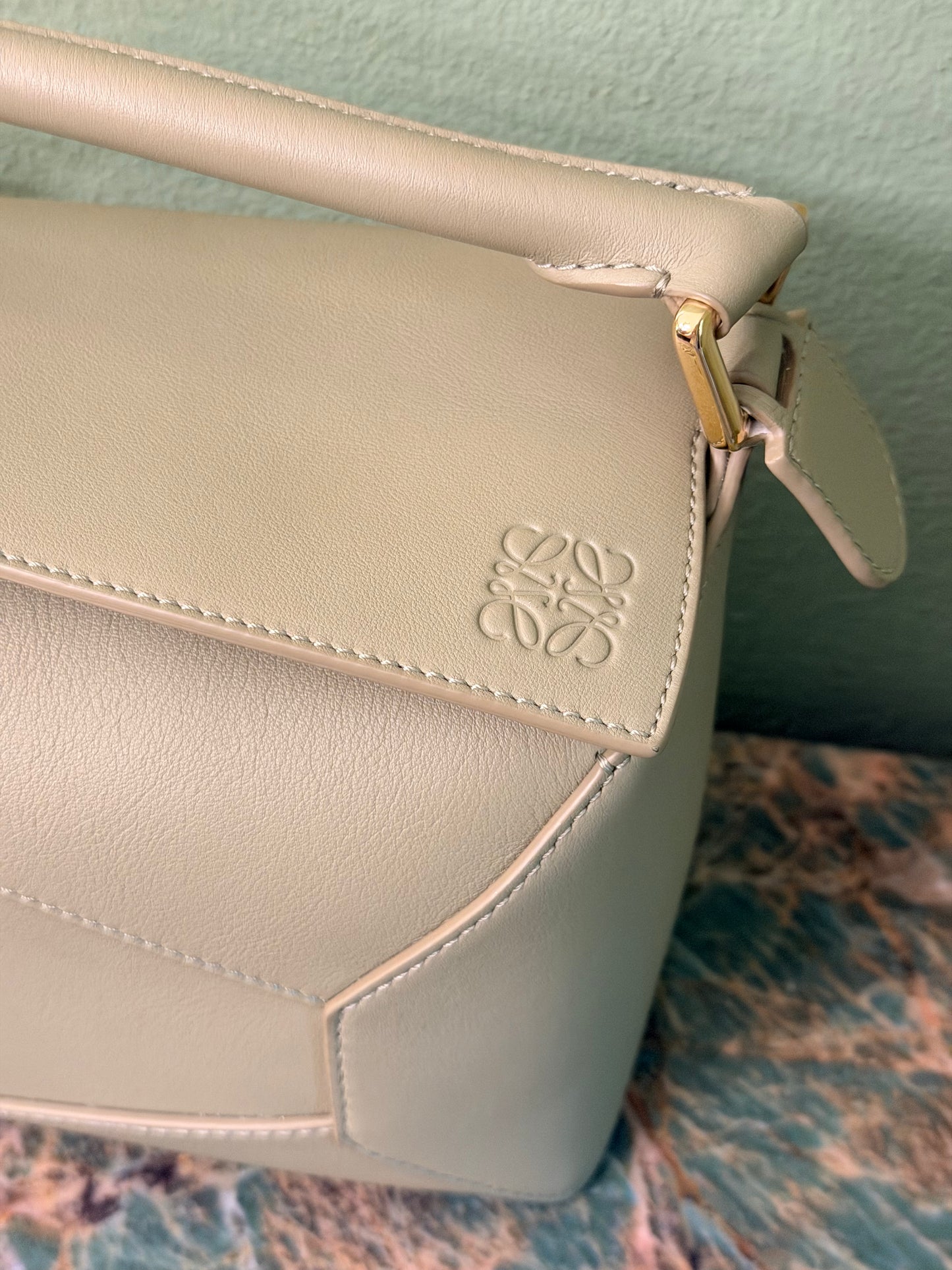 LOEWE GREEN SMALL PUZZLE EDGE CROSSBODY BAG