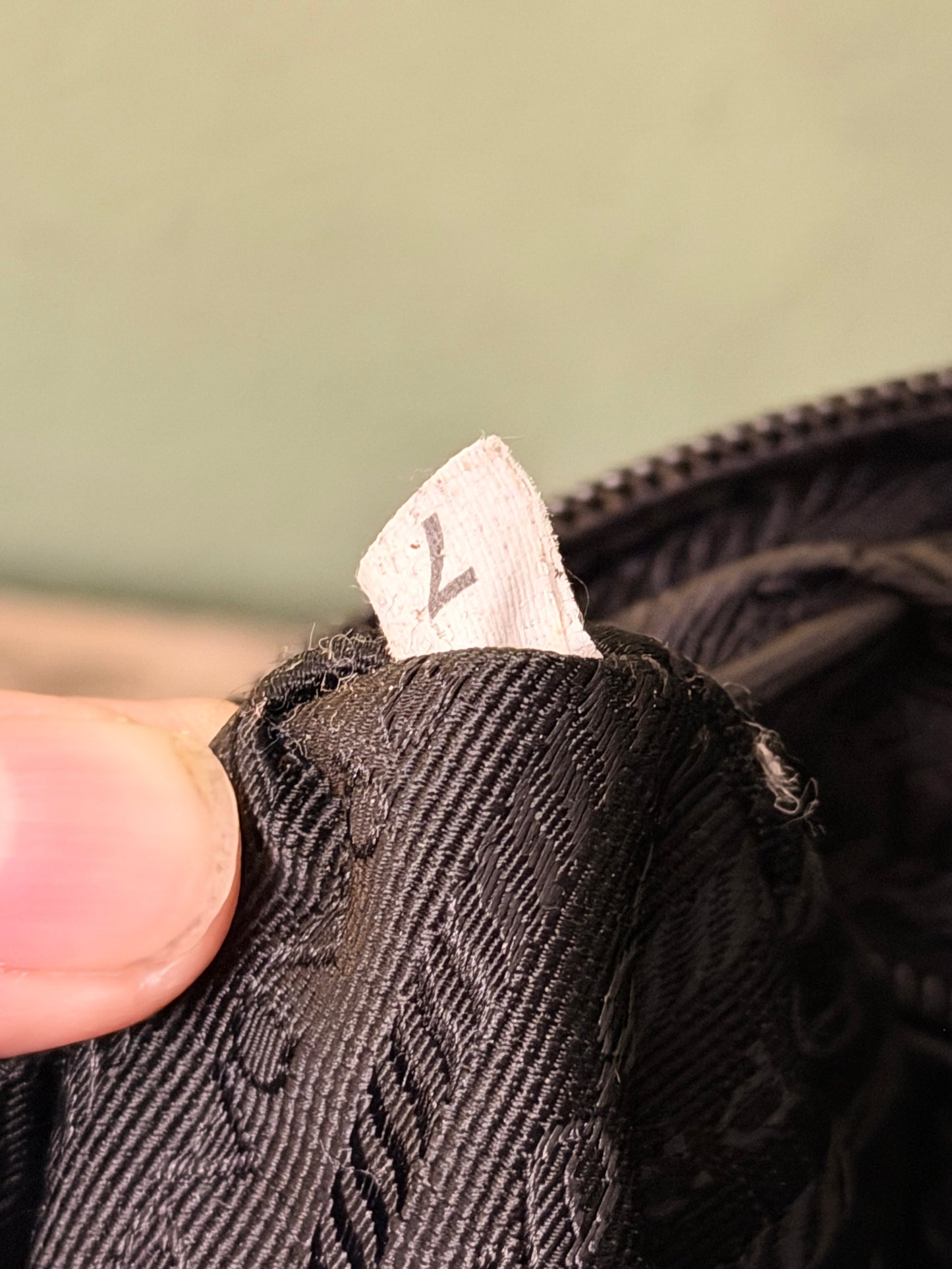 PRADA BLACK NYLON MEDIUM CROSSBODY BAG