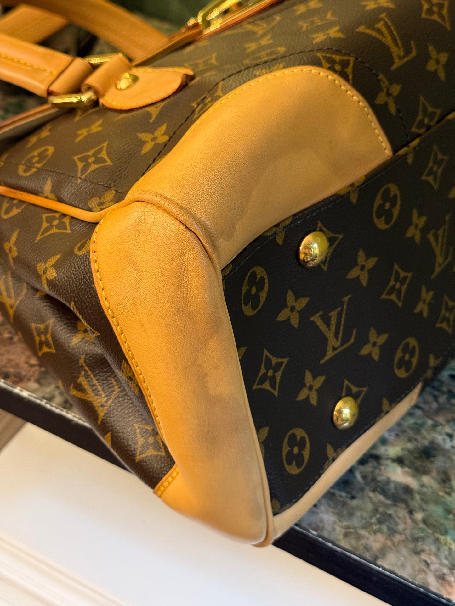 LOUIS VUITTON MONOGRAM BEVERLY GM HANDBAG