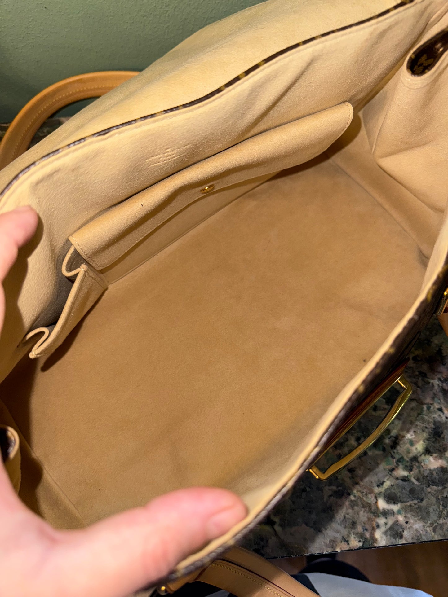 LOUIS VUITTON MONOGRAM BEVERLY GM HANDBAG