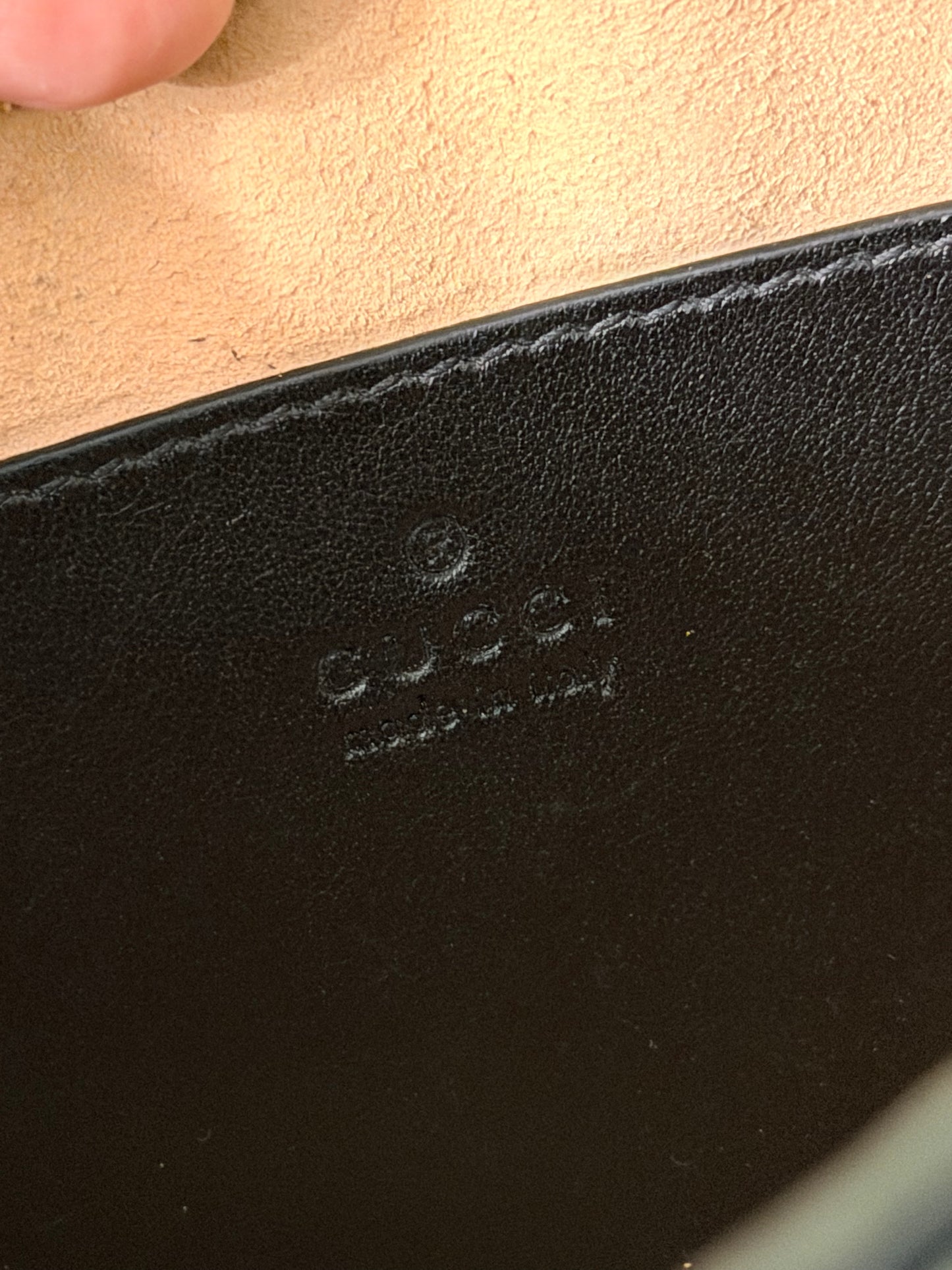 GUCCI BLACK MARMONT SMALL CAMERA BAG