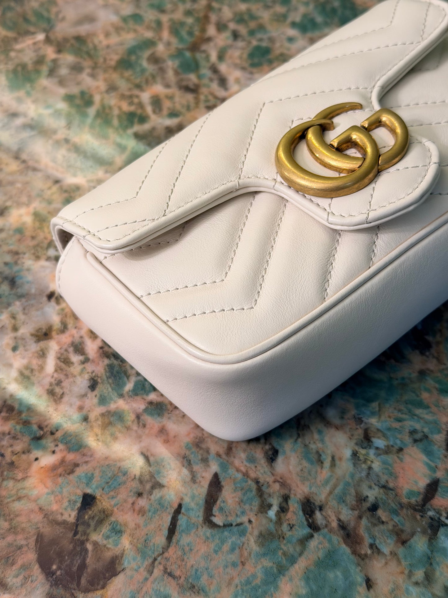 GUCCI CREAM MINI MARMONT CROSSBODY BAG