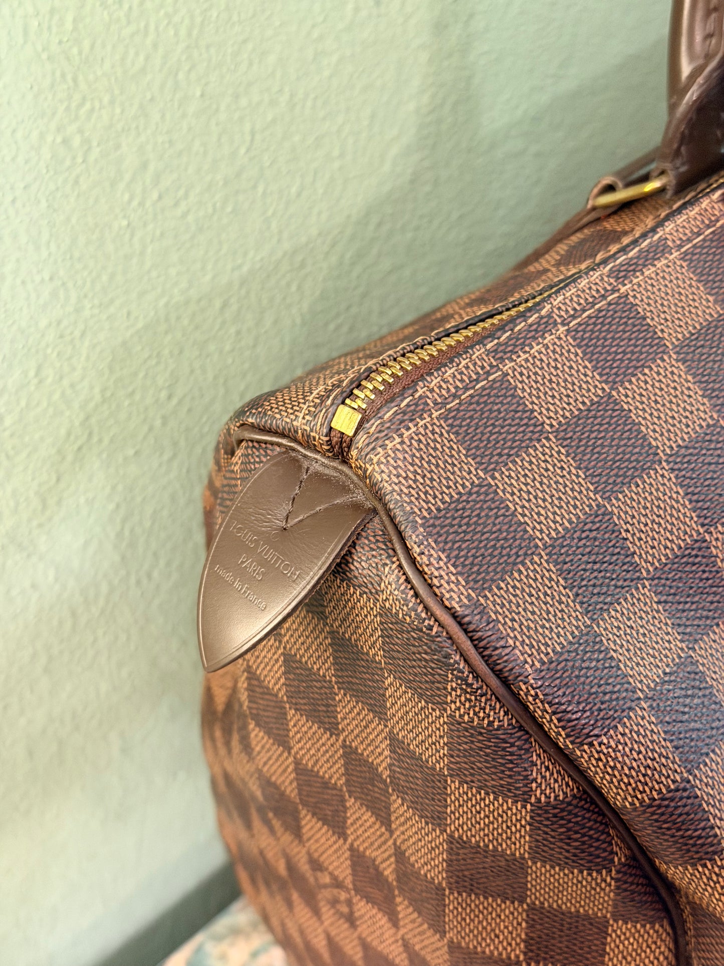 LOUIS VUITTON DAMIER EBENE SPEEDY 35 BOSTON BAG