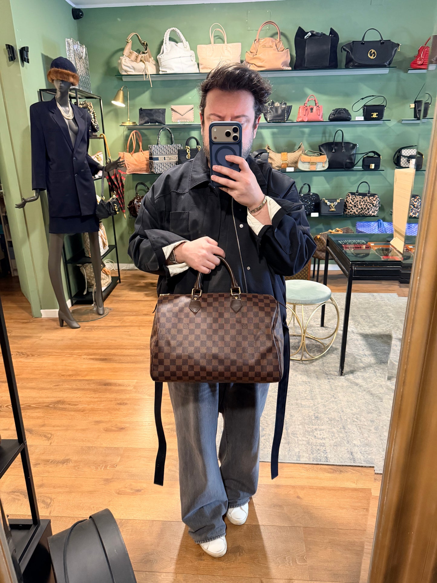 LOUIS VUITTON DAMIER EBENE SPEEDY 35 BOSTON BAG