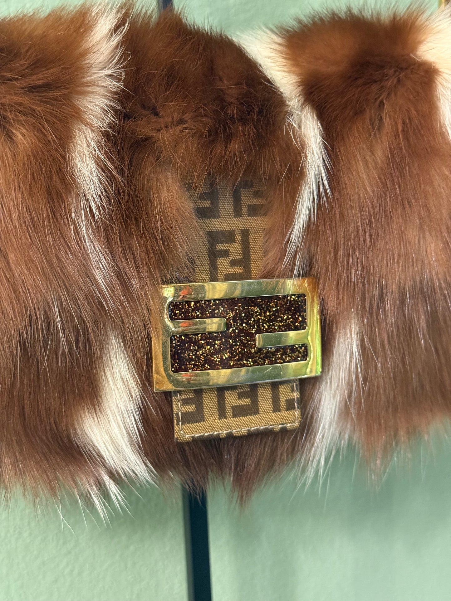 FENDI BROWN SKUNK FUR BAGUETTE SHOULDER BAG