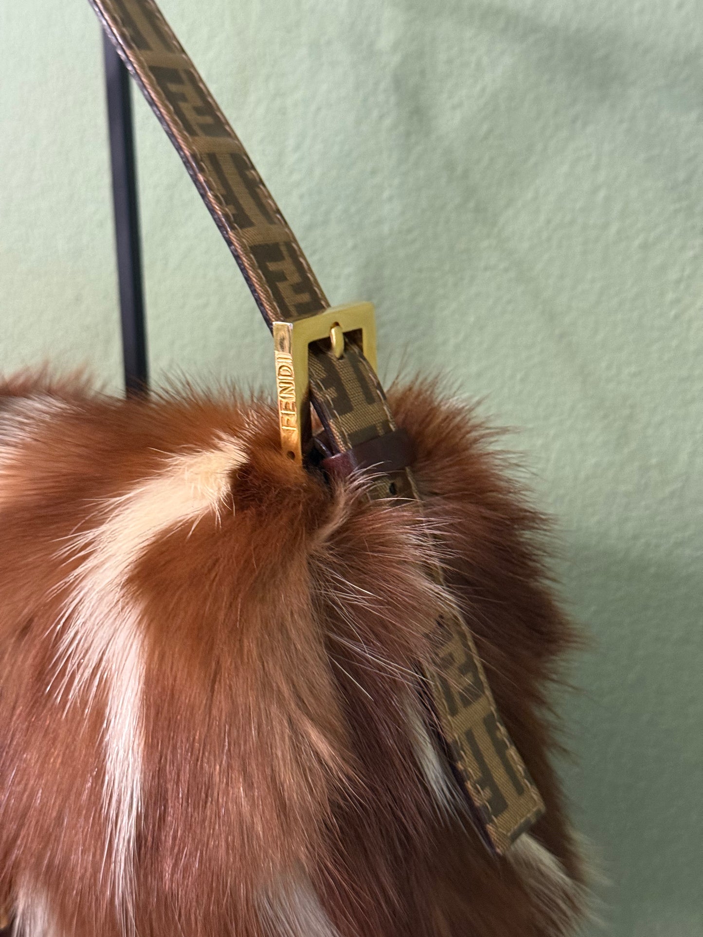 FENDI BROWN SKUNK FUR BAGUETTE SHOULDER BAG