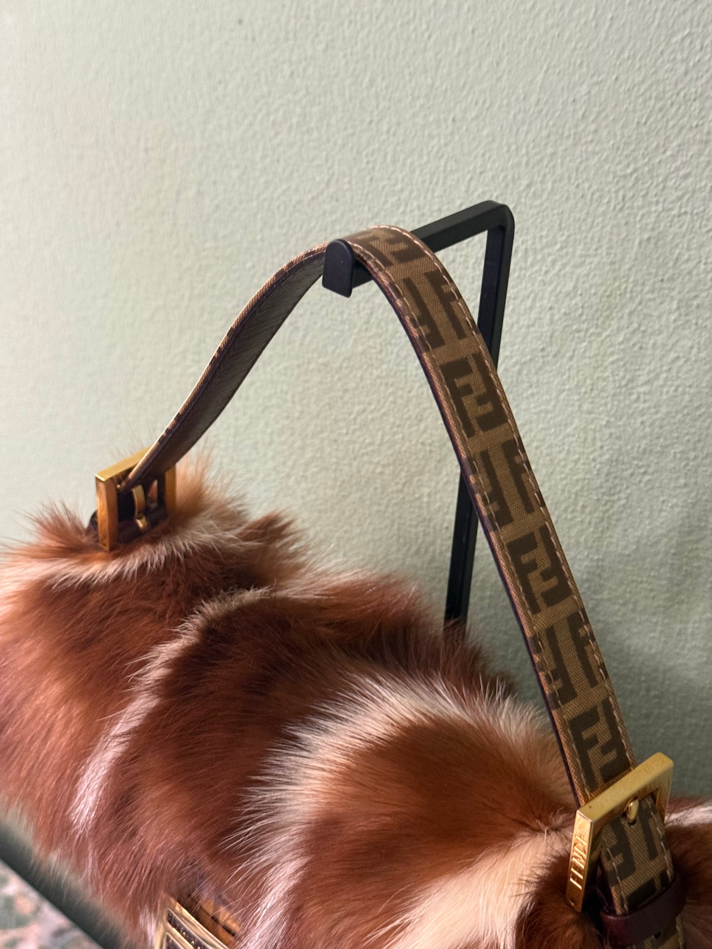 FENDI BROWN SKUNK FUR BAGUETTE SHOULDER BAG