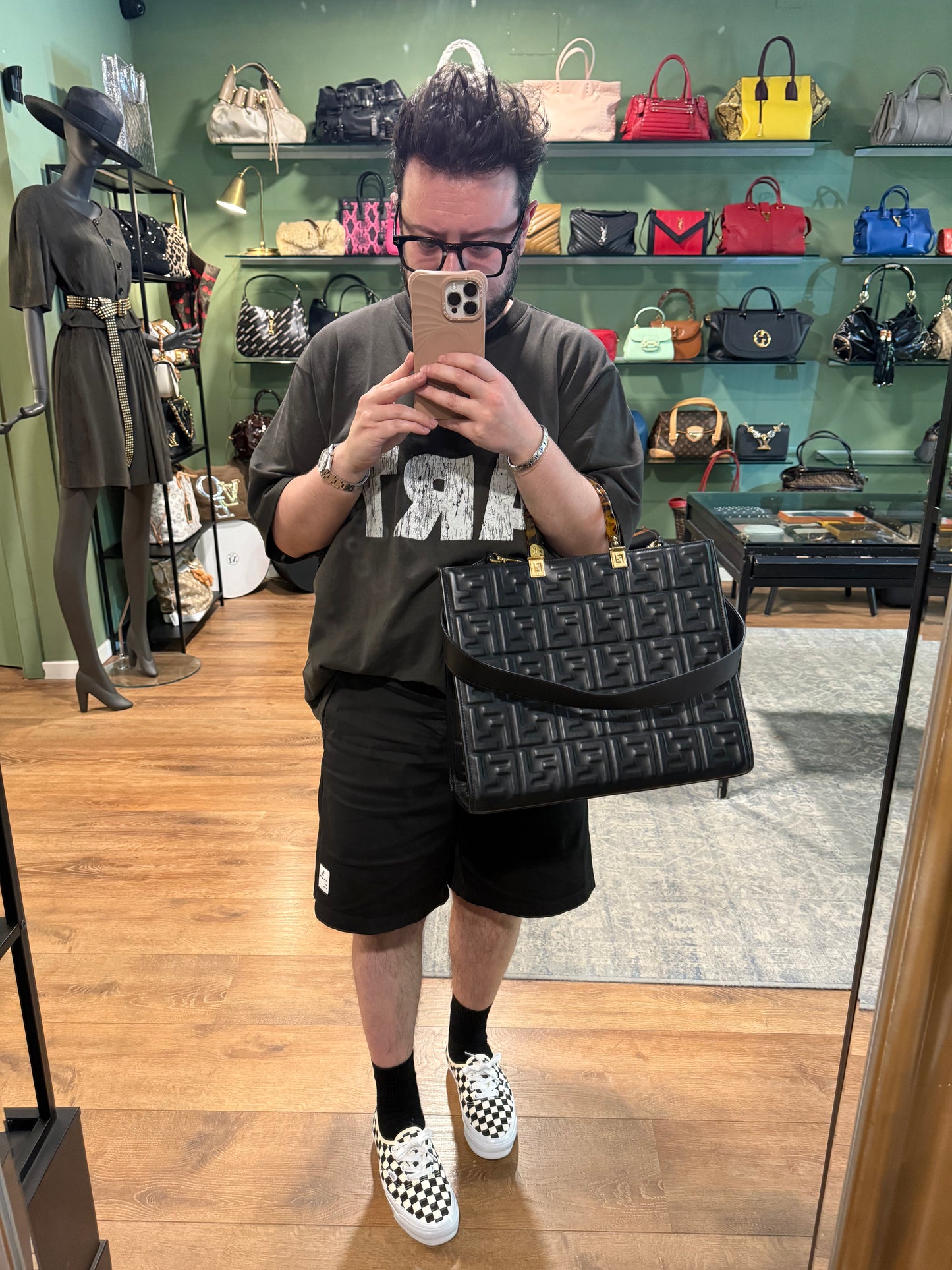 FENDI BLACK MEDIUM SUNSHINE HANDBAG