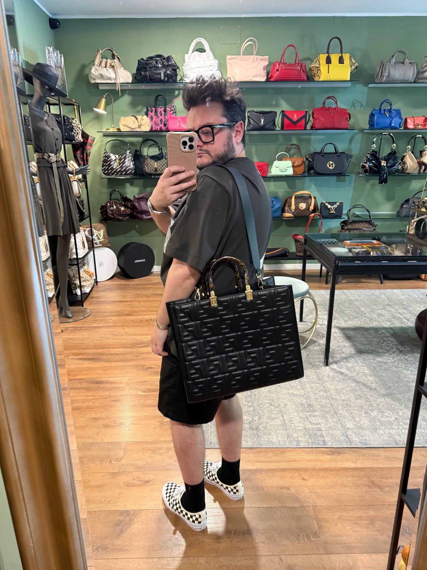 FENDI BLACK MEDIUM SUNSHINE HANDBAG