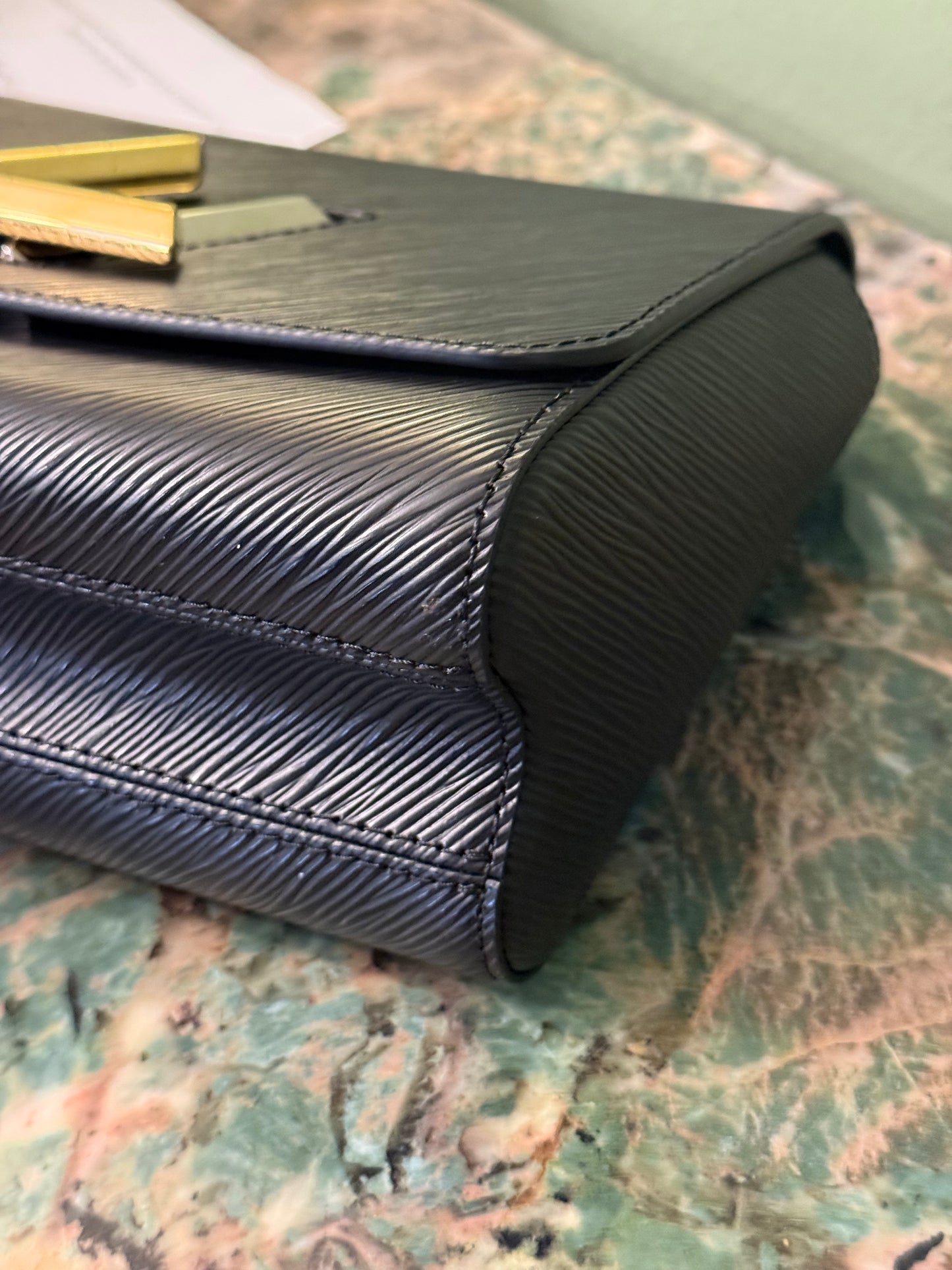 LOUIS VUITTON BLACK EPI LIMITED EDITION TWIST SHOULDER BAG