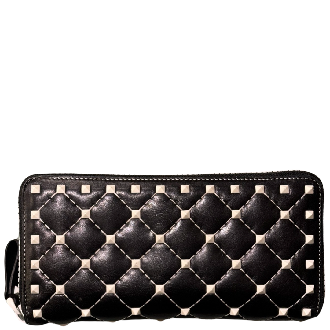 VALENTINO BLACK ROCKSTUD SPIKE ZIPPY WALLET