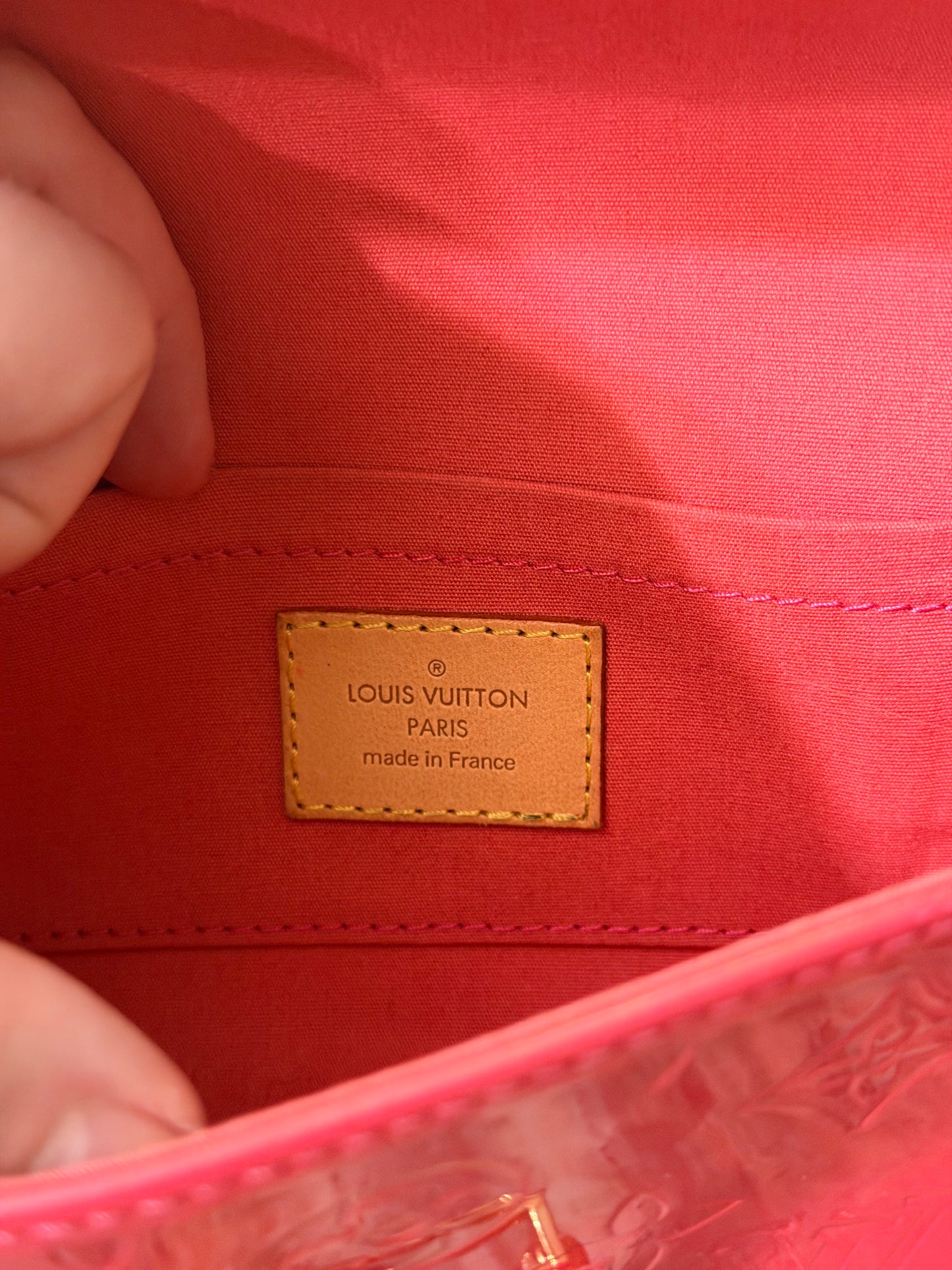 LOUIS VUITTON PINK VERNIS MALIBU STREET SHOULDER BAG