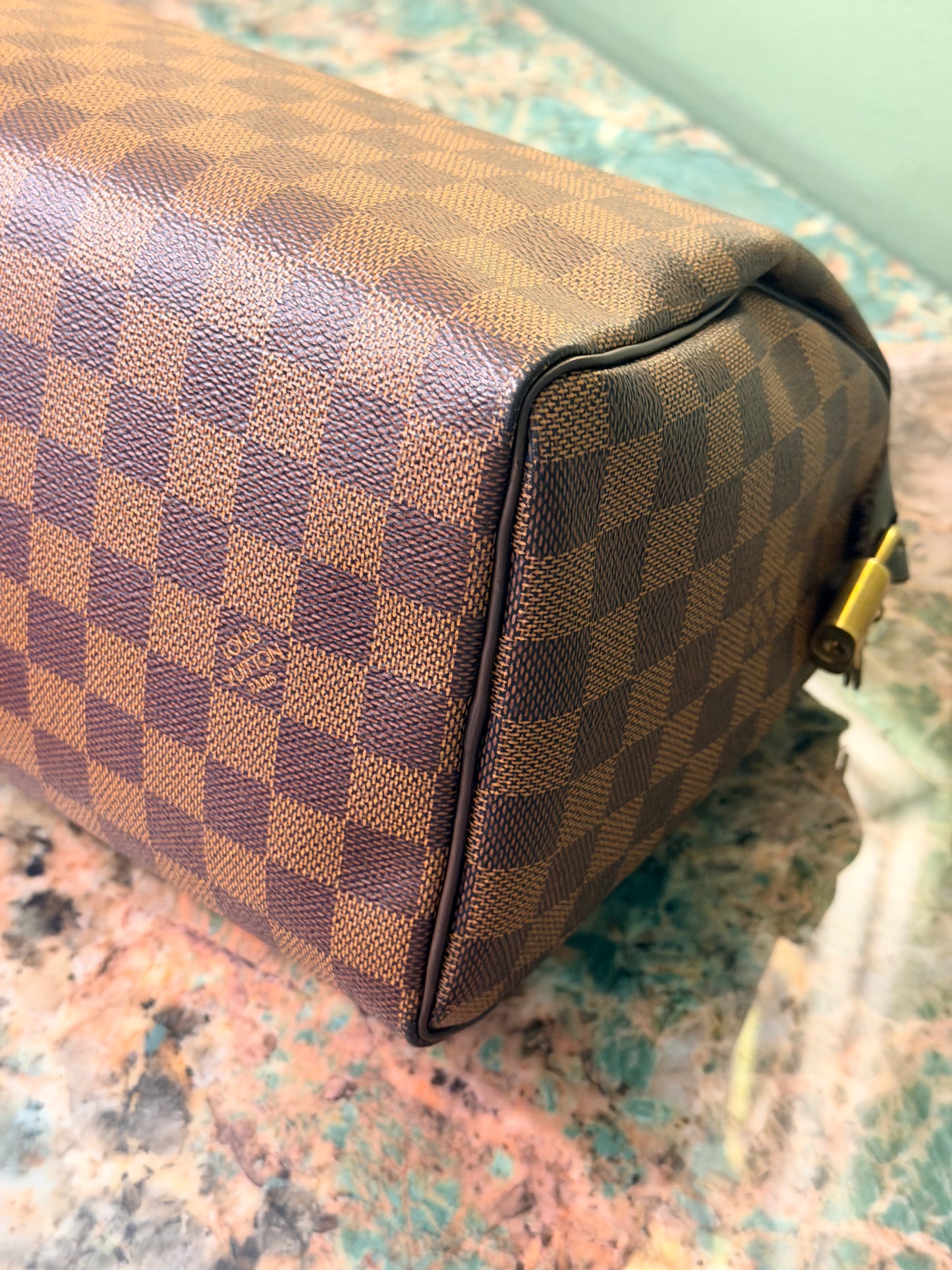 LOUIS VUITTON DAMIER EBENE SPEEDY 25 BOSTON BAG