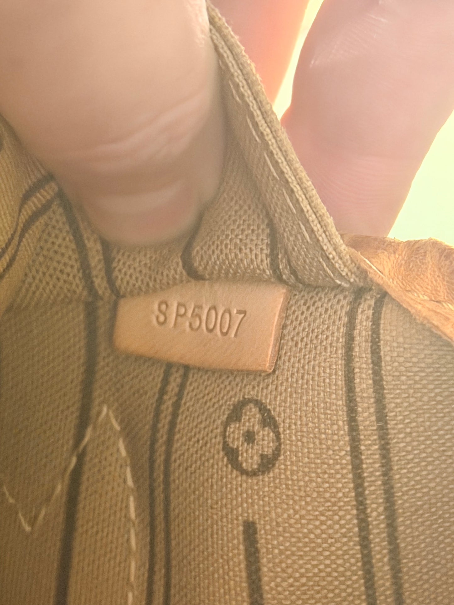 LOUIS VUITTON MONOGRAM NEVERFULL MM SHOPPING BAG