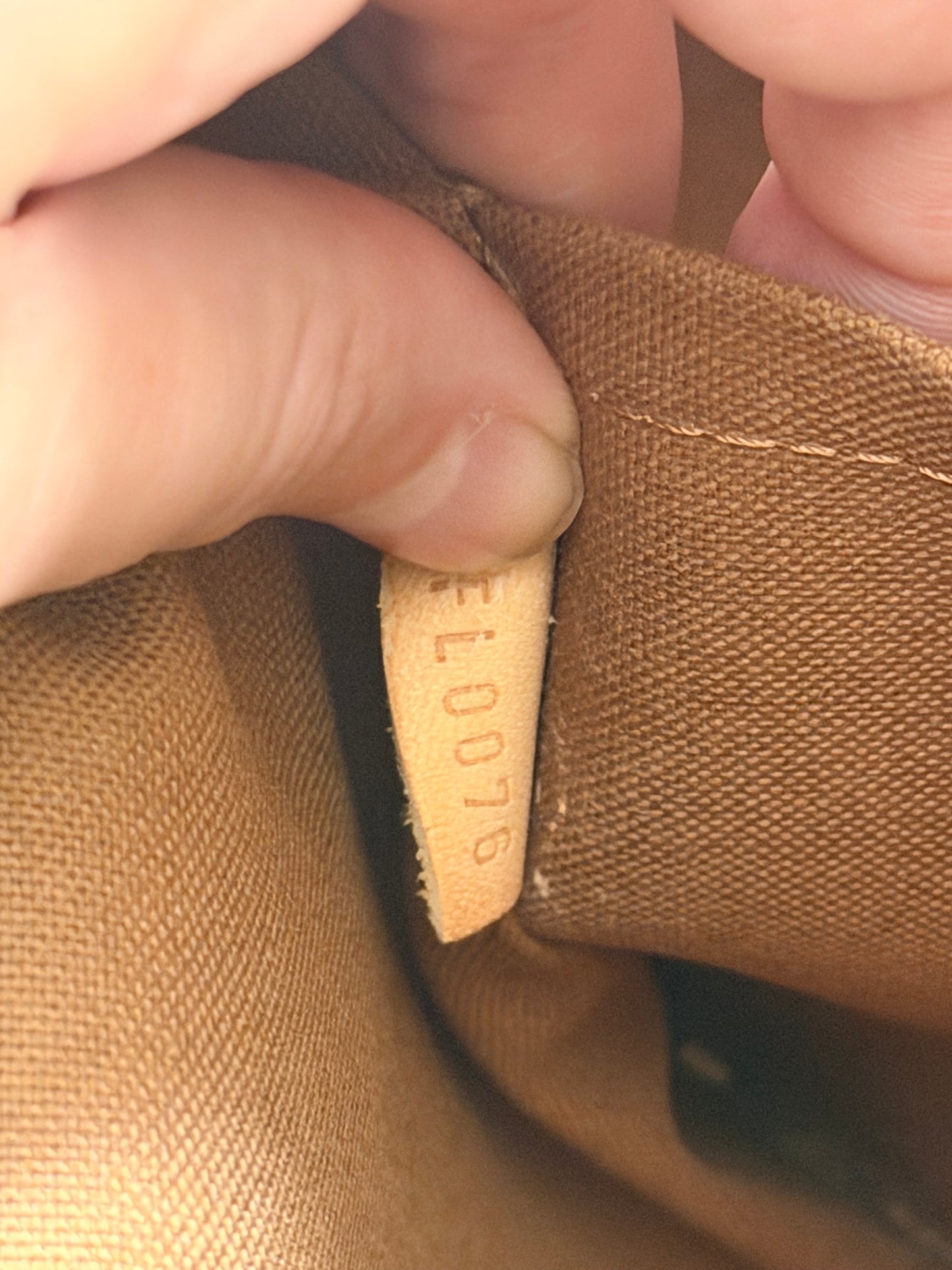 LOUIS VUITTON MONOGRAM LOCK IT PM HANDBAG