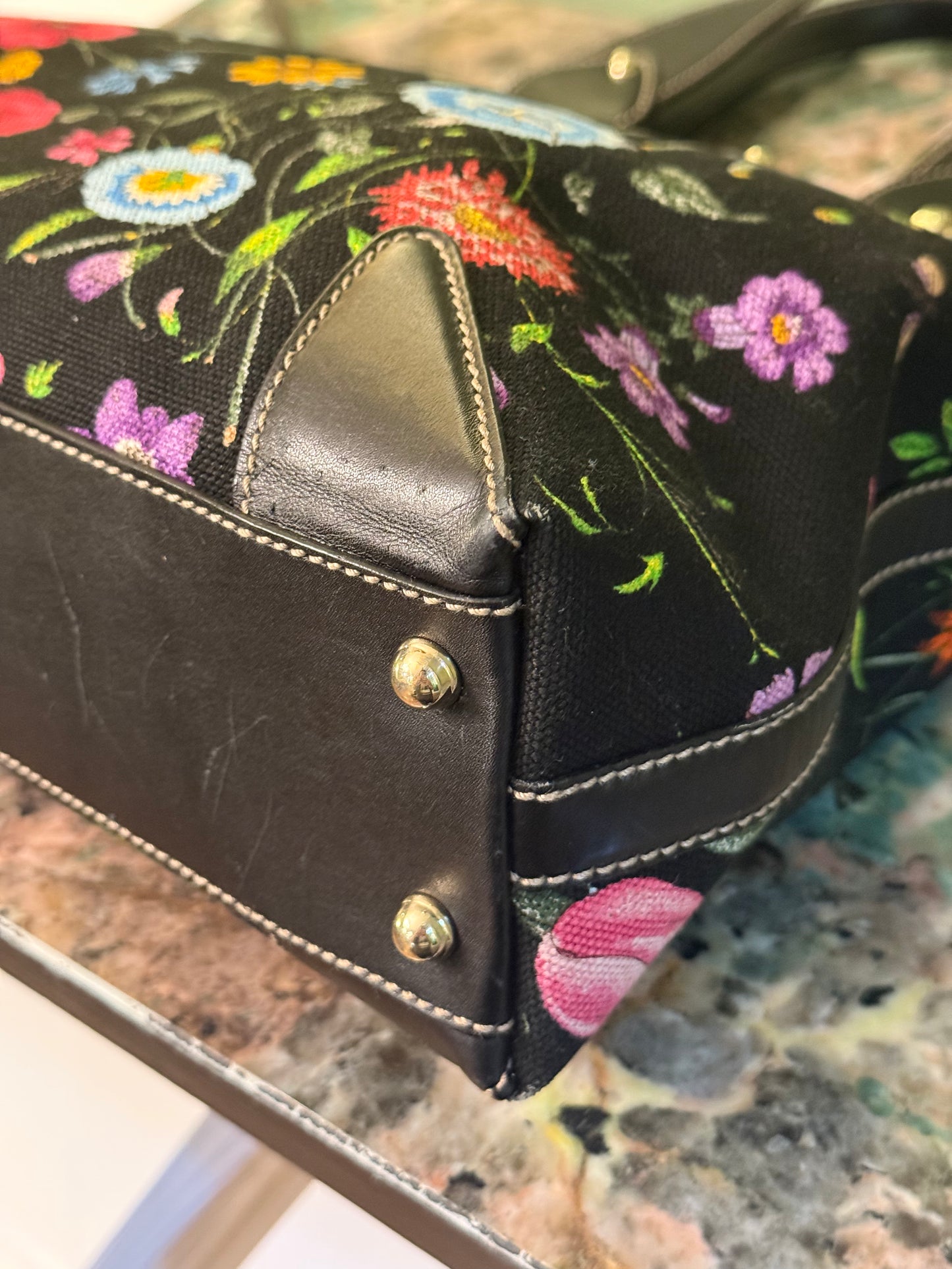 GUCCI BLACK FLORA HANDBAG