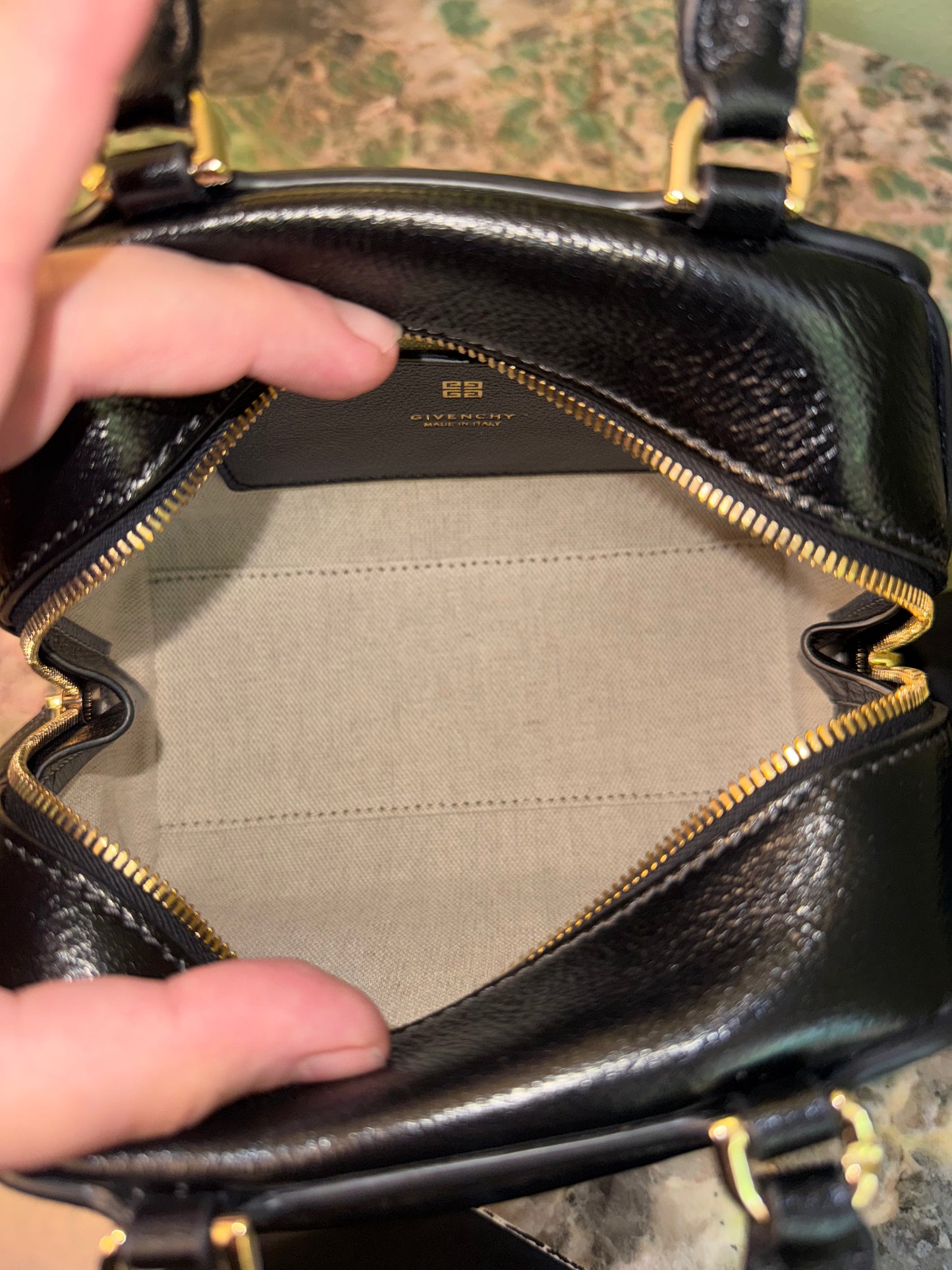 GIVENCHY BLACK MICRO ANTIGONA CUBE HANDBAG