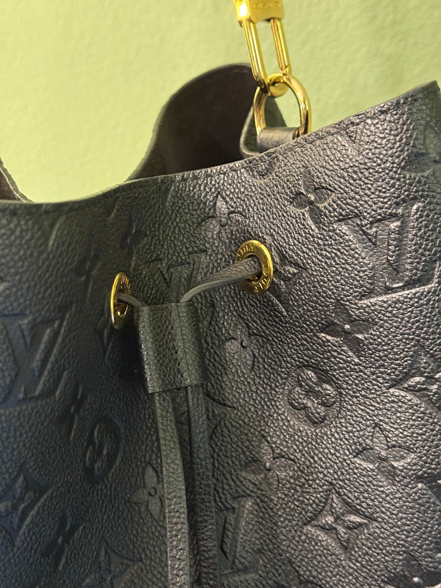 LOUIS VUITTON BLACK EMPREINTE NEO NOE SHOULDER BAG