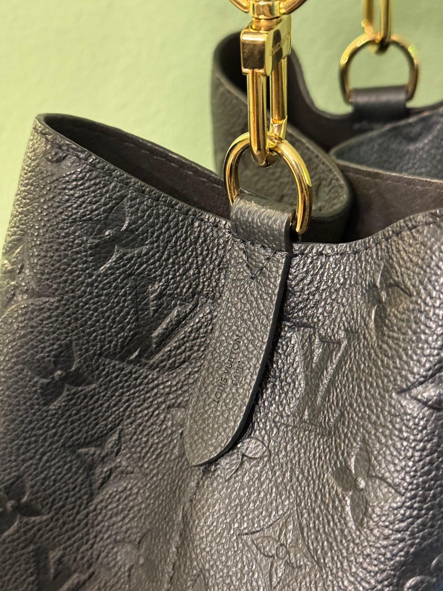 LOUIS VUITTON BLACK EMPREINTE NEO NOE SHOULDER BAG