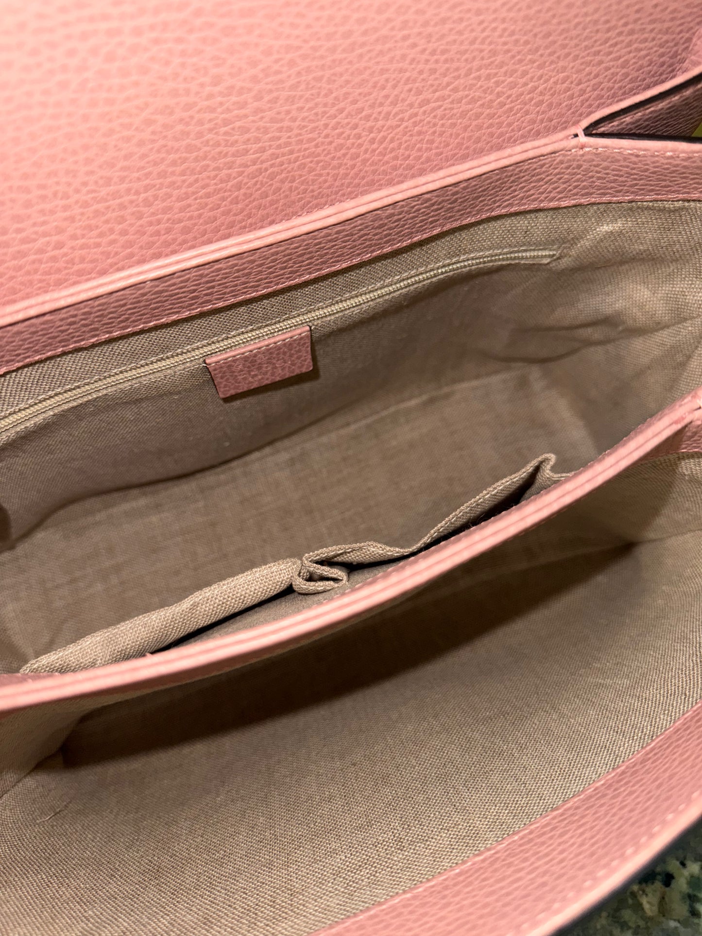 GUCCI LARGE PINK INTERLOCKING SHOULDER BAG