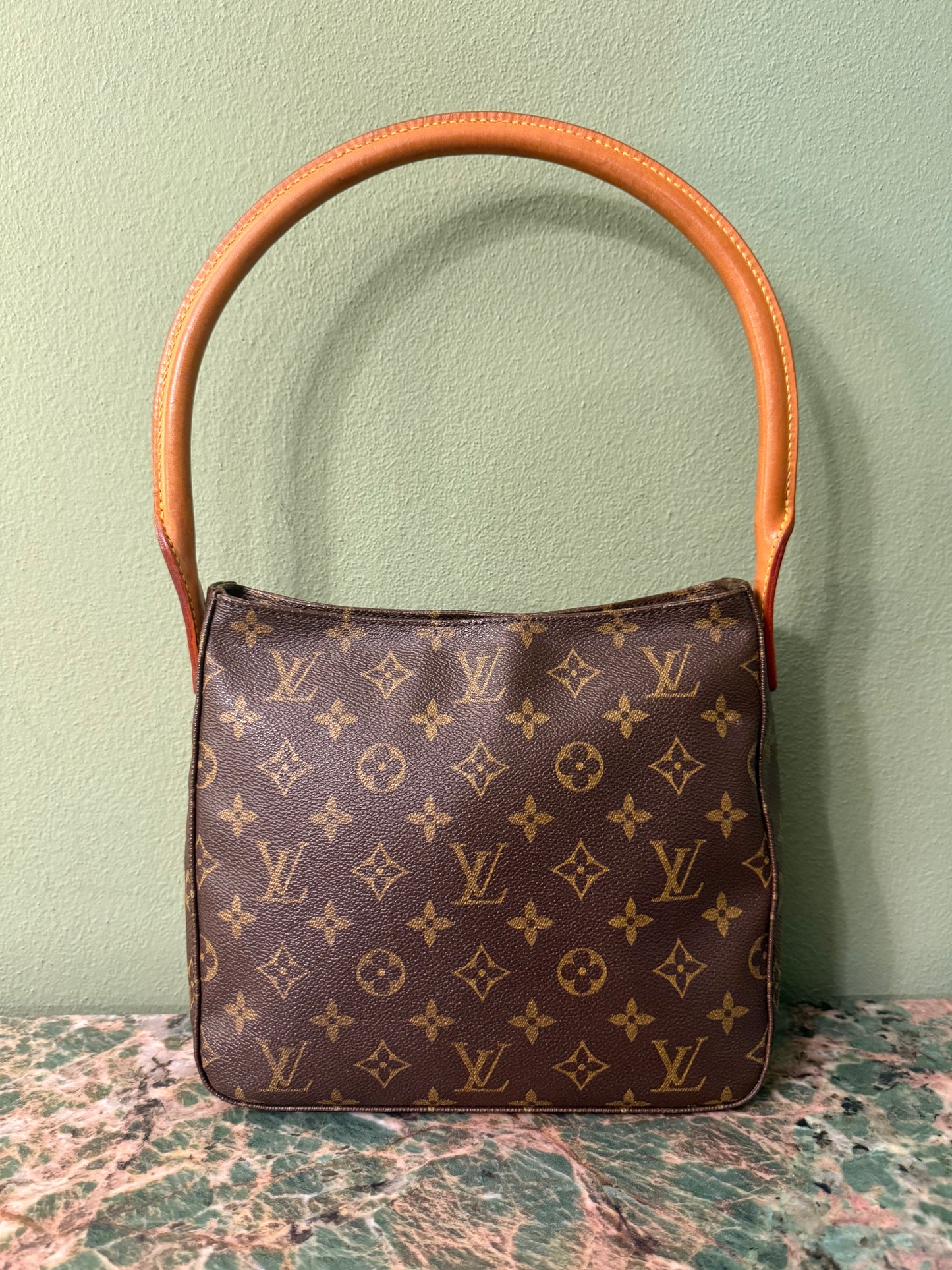 LOUIS VUITTON MONOGRAM LOOPING MM SHOULDER BAG