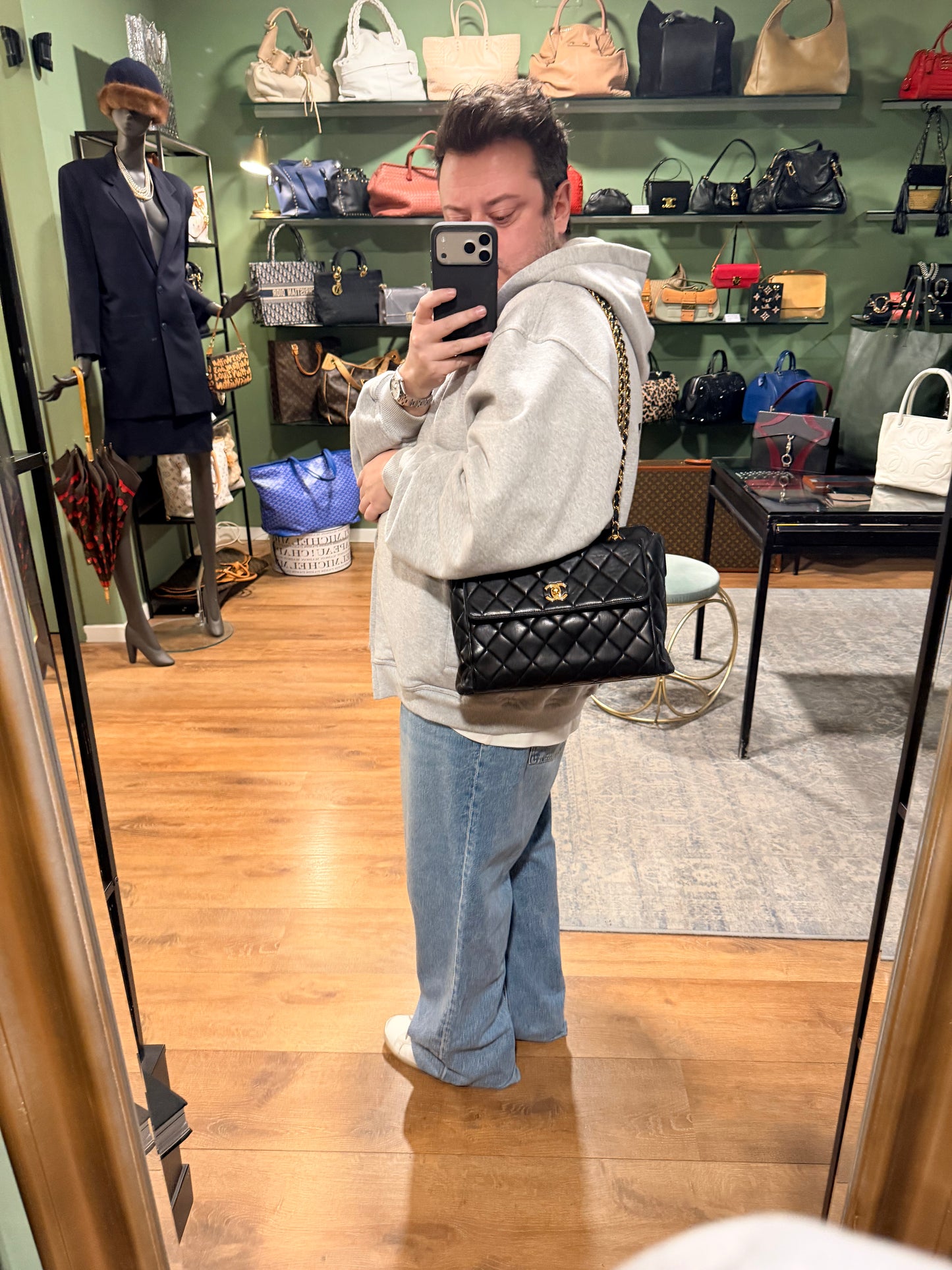 CHANEL BLACK LAMBSKIN QUILTED SHOPPING TOTE