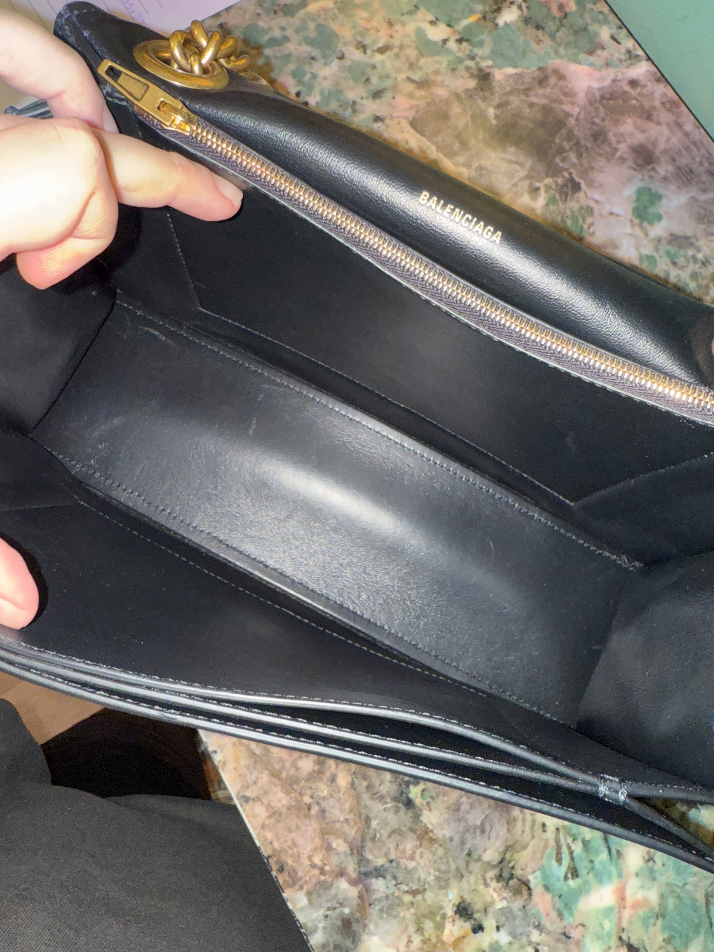 BALENCIAGA BLACK MEDIUM CRUSH SHOULDER BAG
