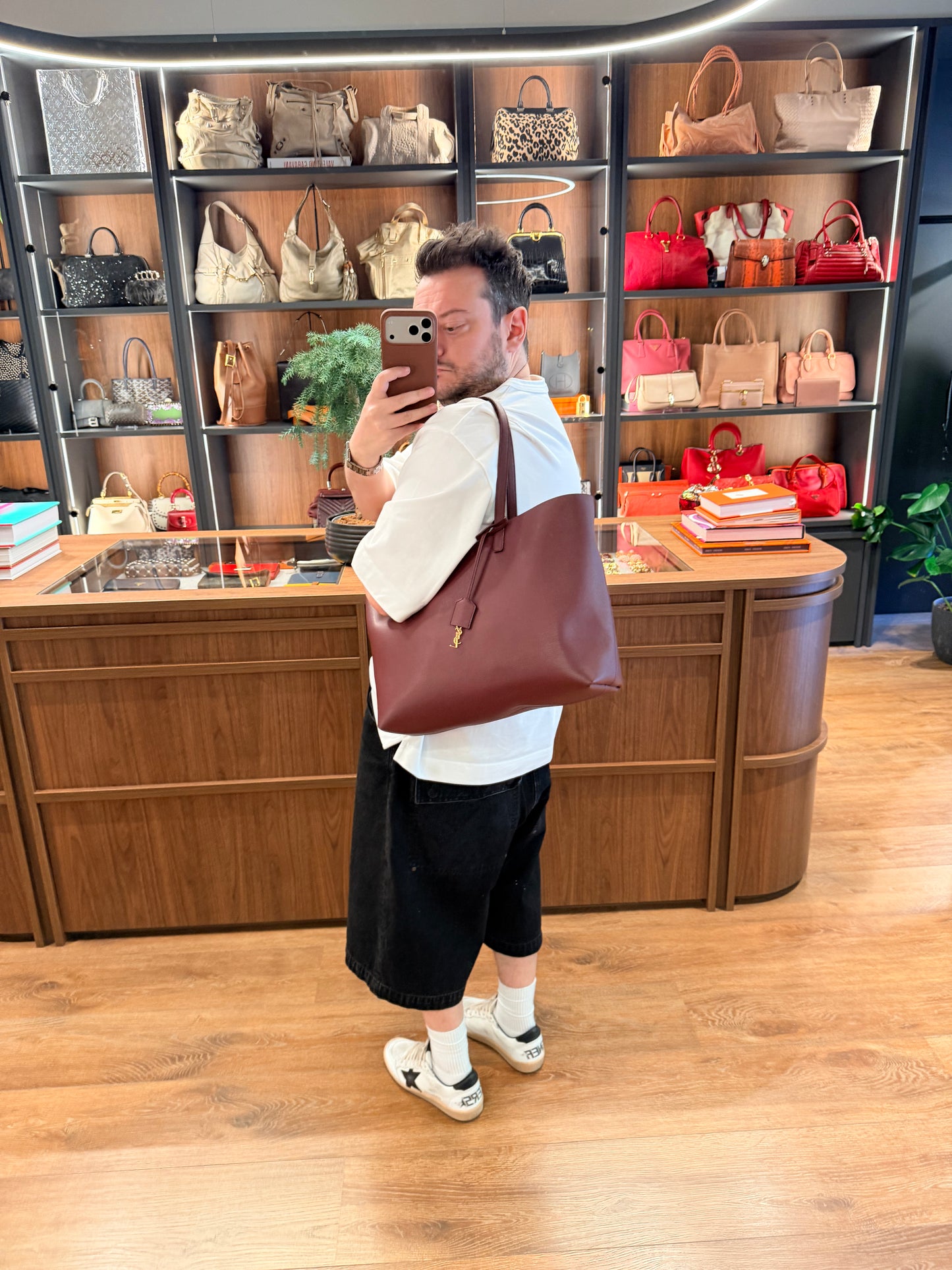 SAINT LAURENT BURGUNDY SHOPPING TOTE