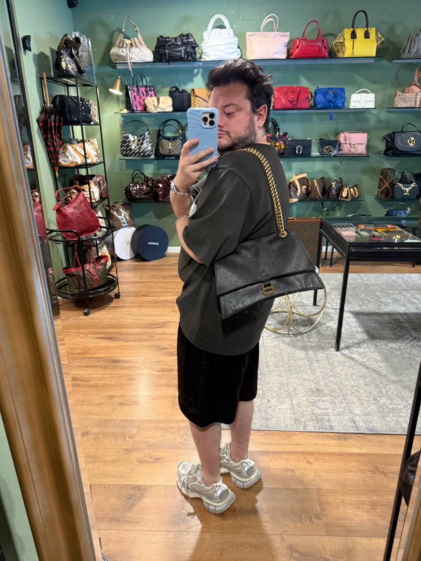 BALENCIAGA BLACK MEDIUM CRUSH SHOULDER BAG