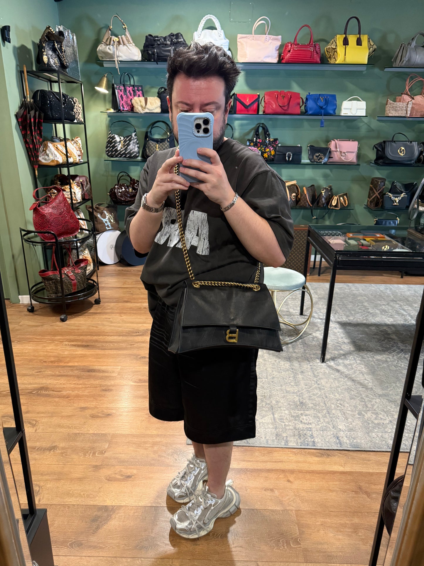 BALENCIAGA BLACK MEDIUM CRUSH SHOULDER BAG
