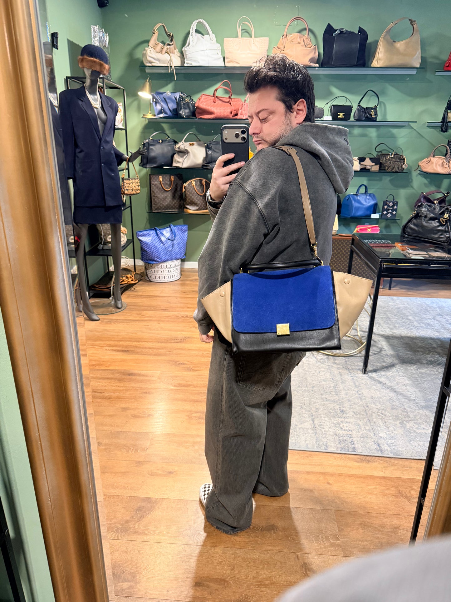 CÈLINE TRI COLOR TRAPEZE HANDBAG