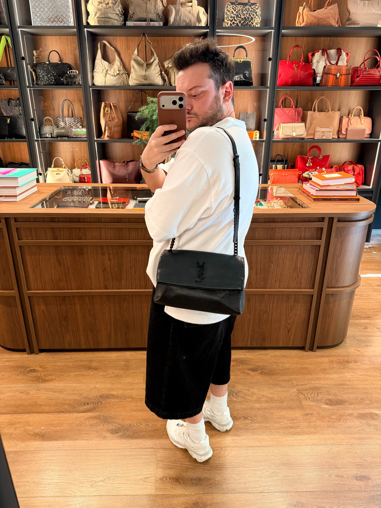 SAINT LAURENT SO BLACK MEDIUM WEST HOLLYWOOD SHOULDER BAG