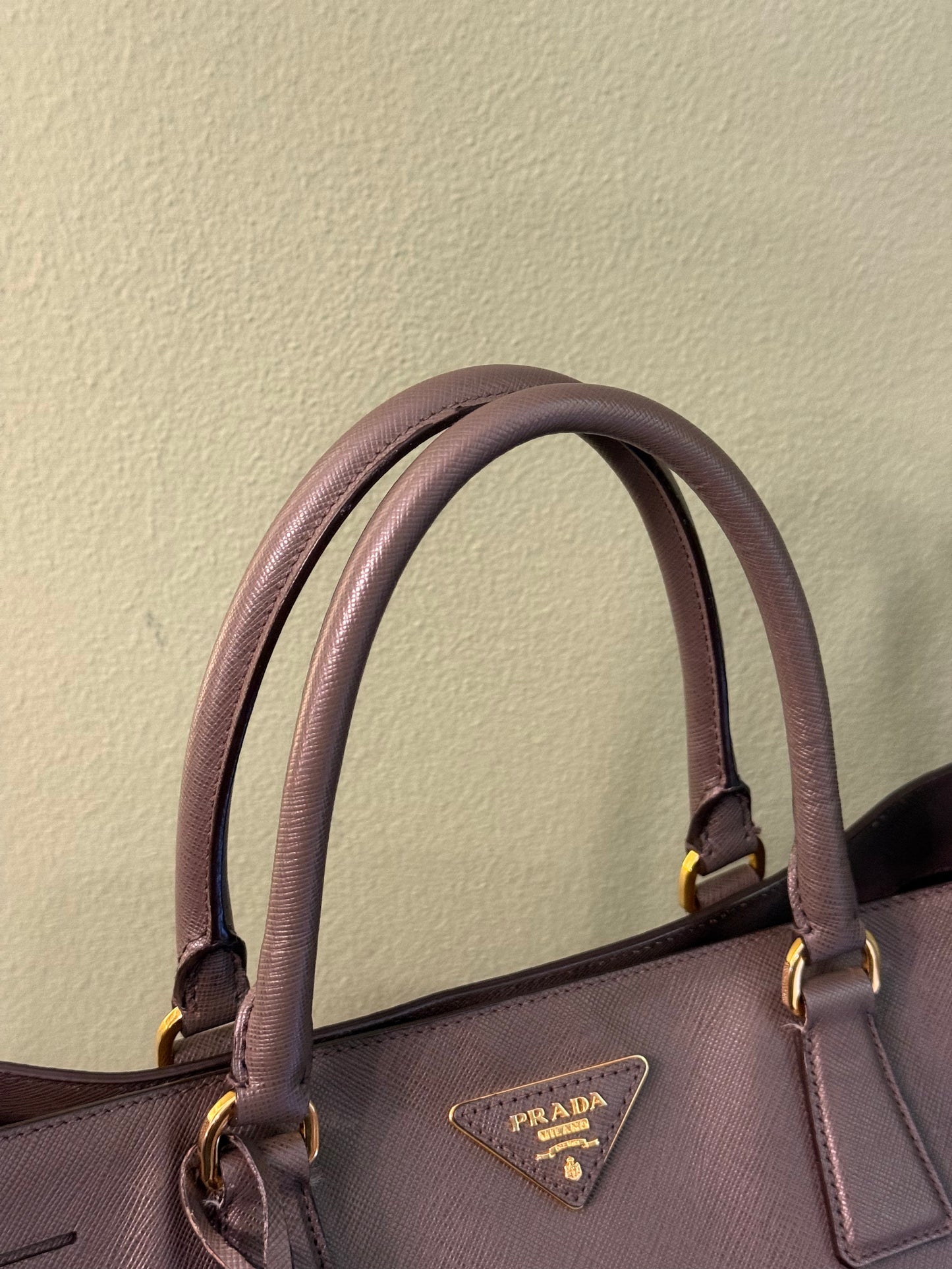 PRADA BROWN LARGE GALLERIA HANDBAG
