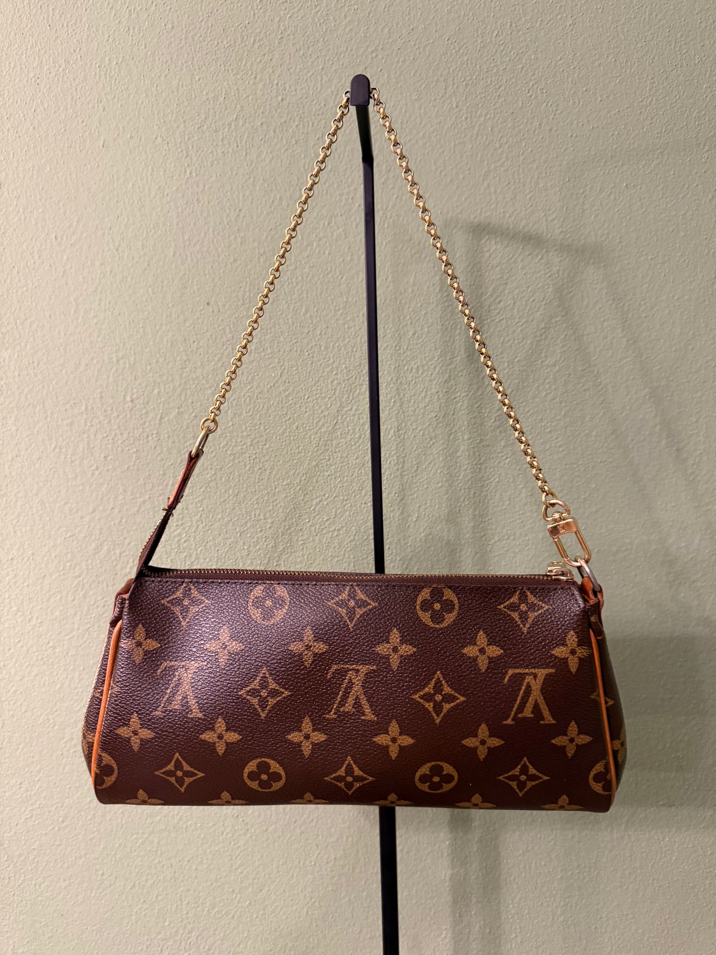 LOUIS VUITTON MONOGRAM EVA CLUCTH