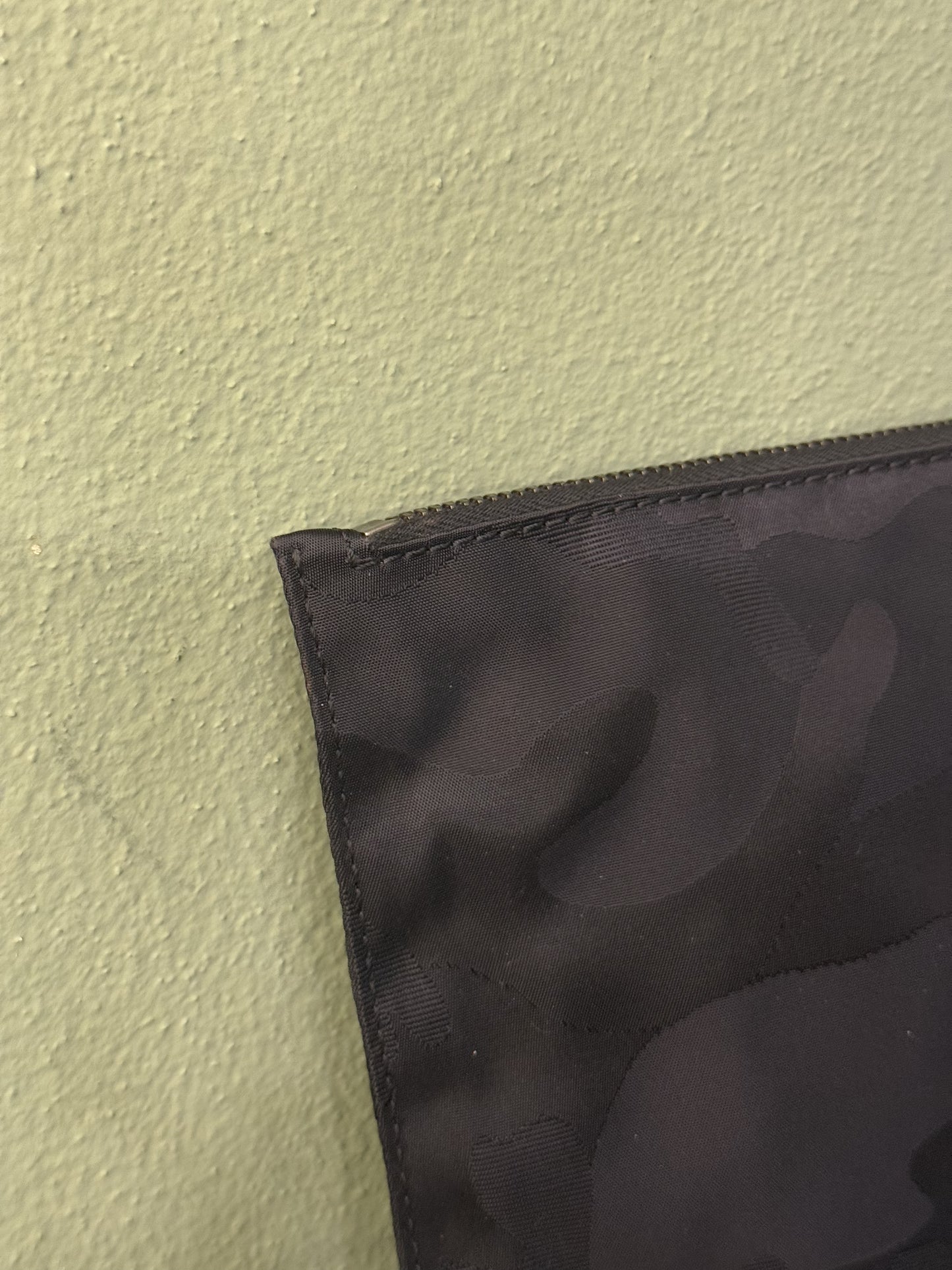 VALENTINO BLACK CAMOUFLAGE FLAT POCHETTE