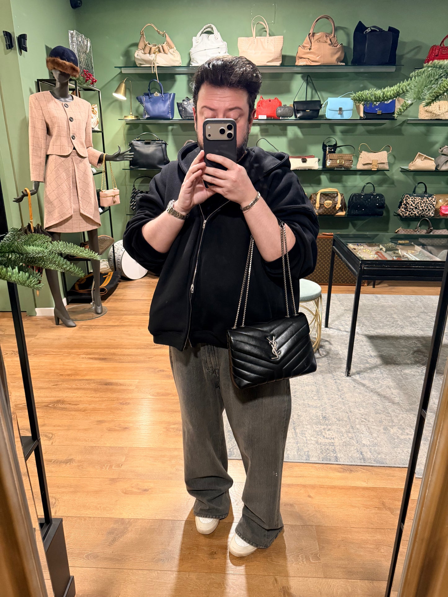 SAINT LAURENT BLACK SMALL LOULOU SHOULDER BAG