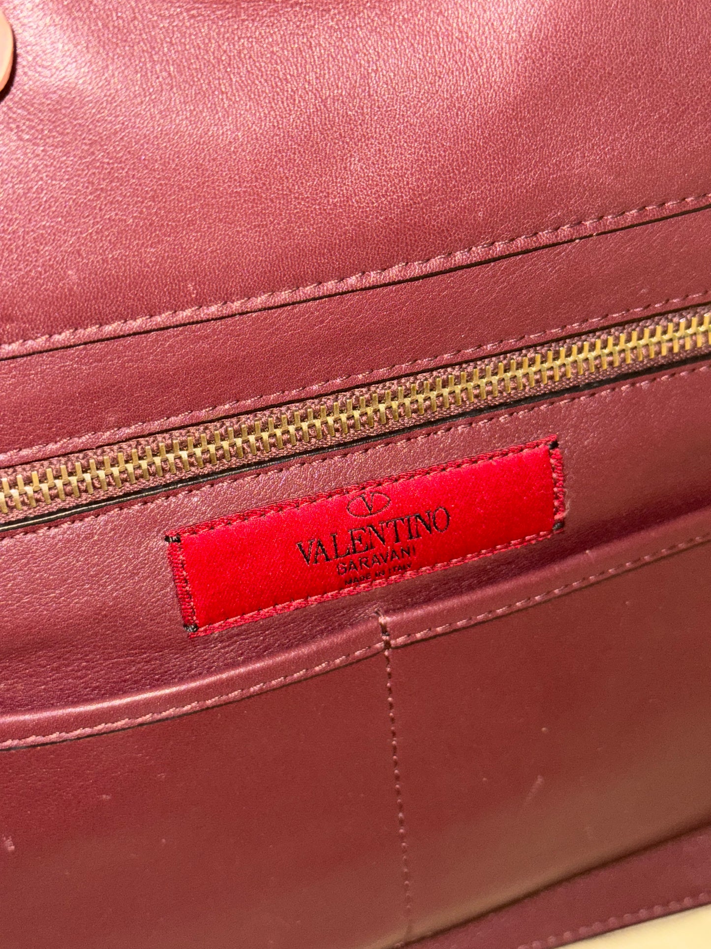 VALENTINO BURGUNDY LARGE ROCKSTUD SHOPPER TOTE
