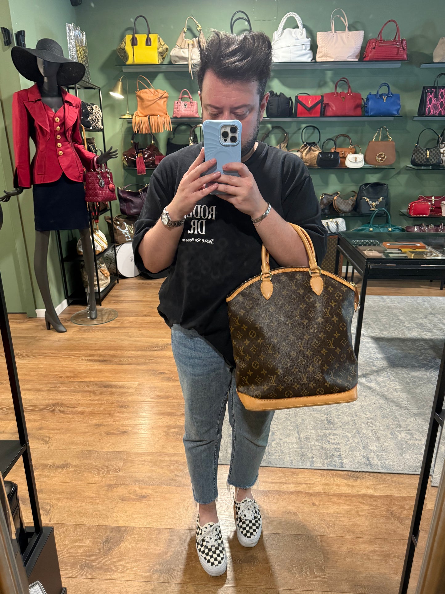 LOUIS VUITTON MONOGRAM LOCK IT VERTICALE HANDBAG