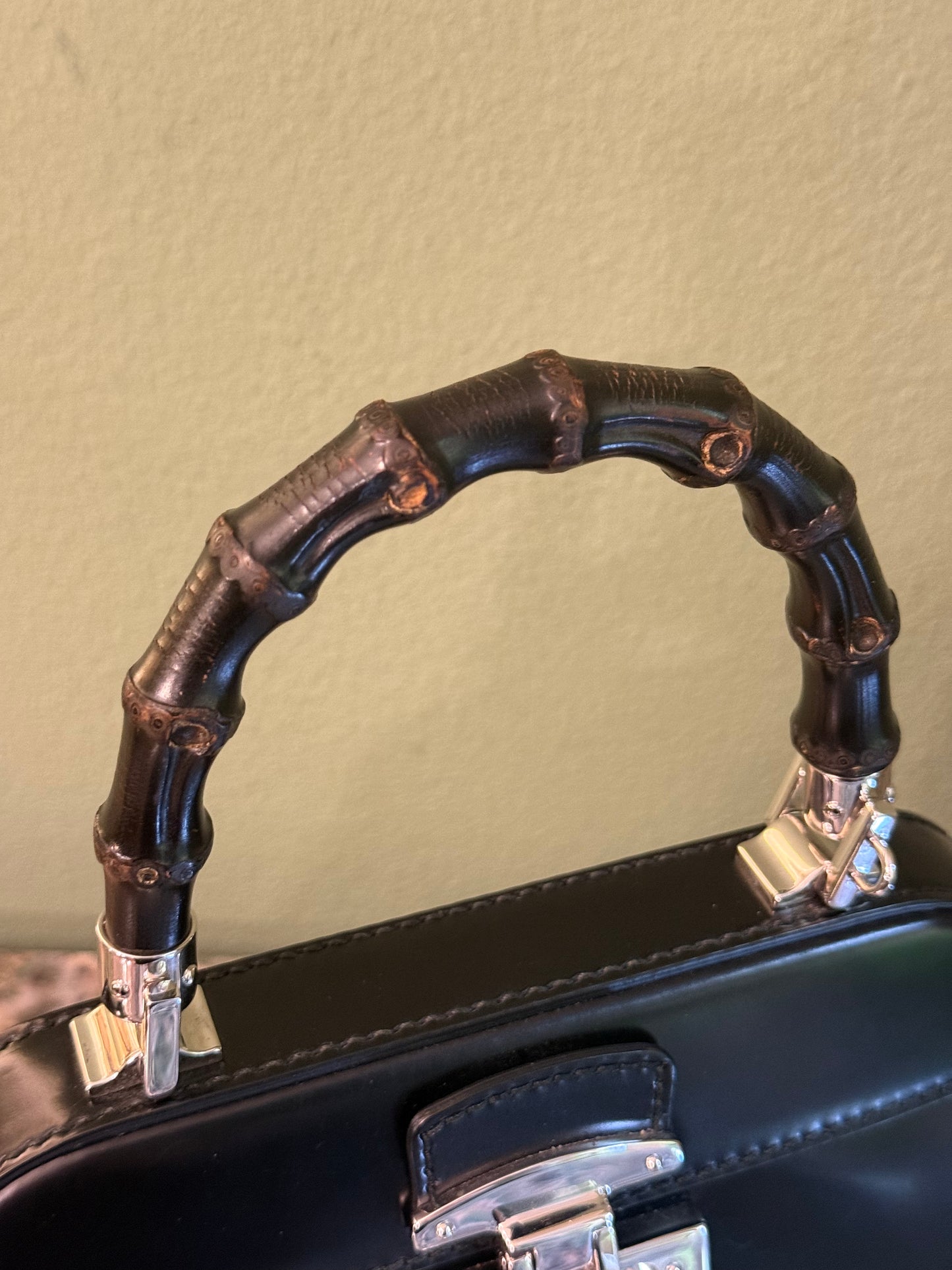 GUCCI BLACK SPAZZOLATO MINI BAMBOO LADY LOCK TOP HANDLE BAG