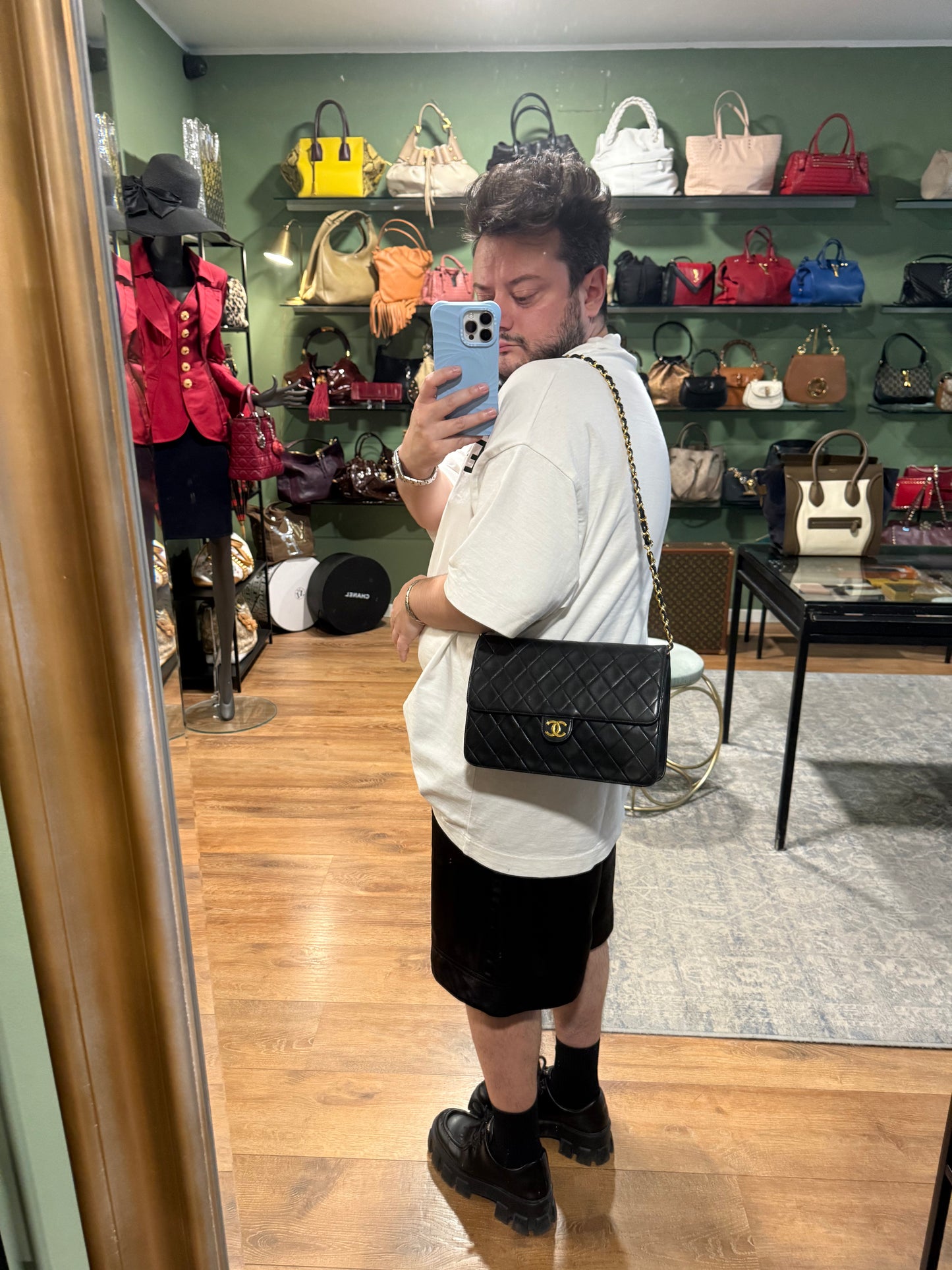 CHANEL BLACK LAMBSKIN SINGLE FLAP SHOULDER BAG
