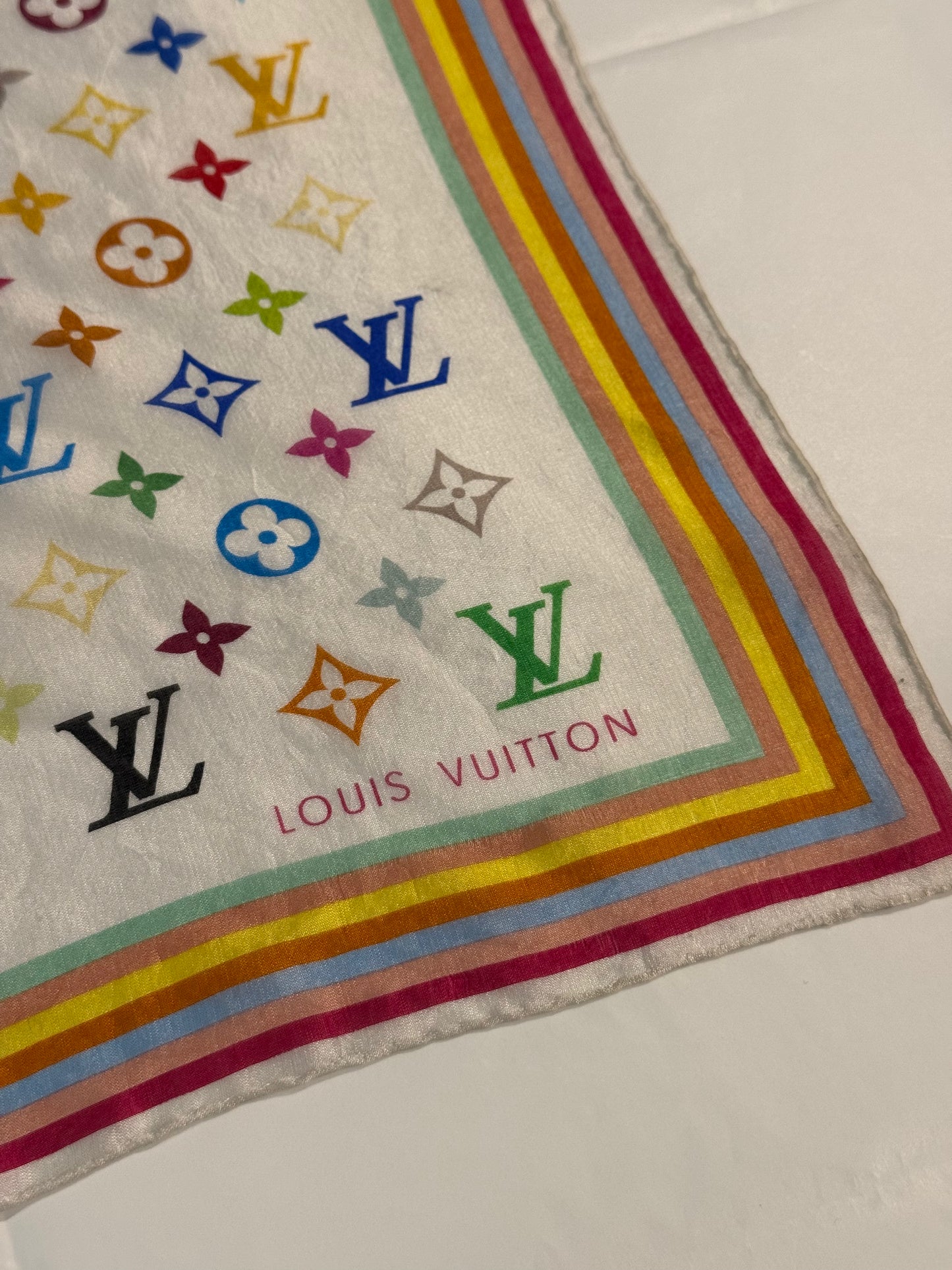 LOUIS VUITTON WHITE MULTICOLOR SMALL SILK SCARF