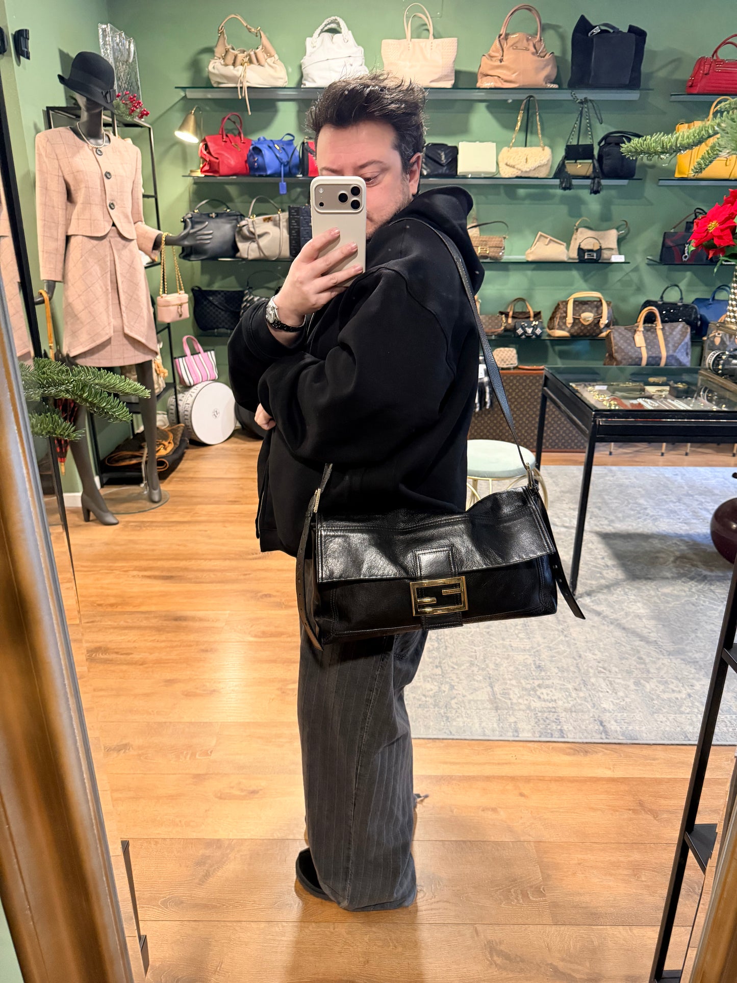 FENDI BLACK MAXI BAGUETTE CROSSBODY BAG