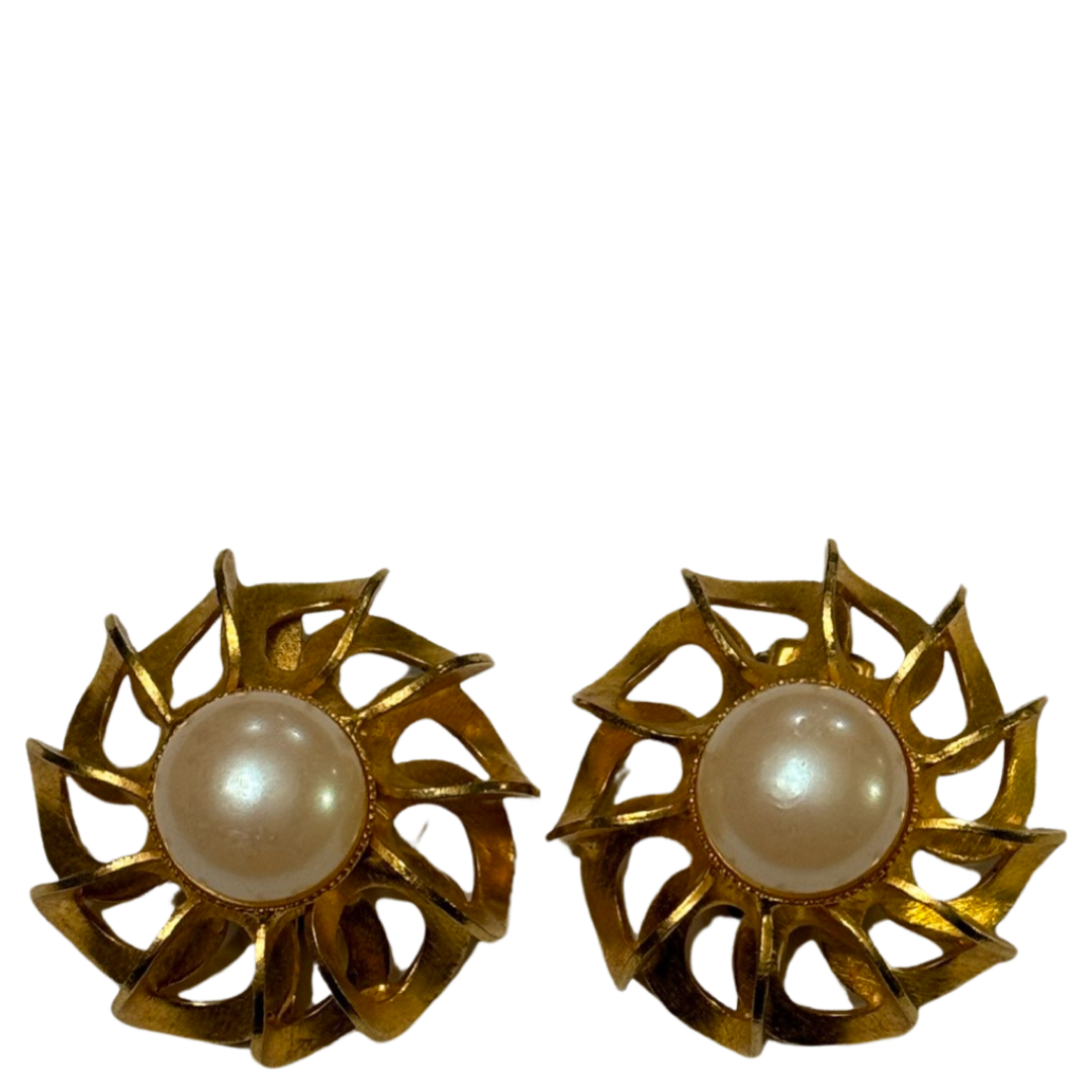 VINTAGE 60'S PEARL GOLD EARRINGS