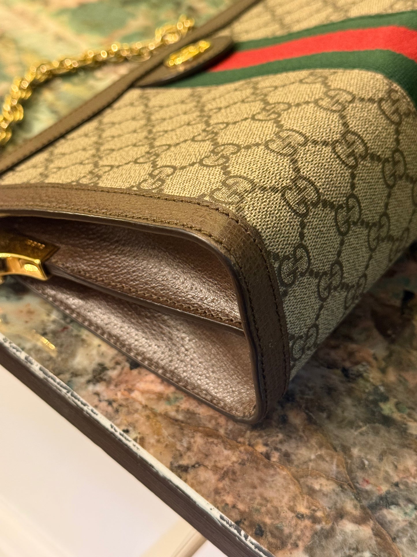 GUCCI GG SUPREME OPHIDIA CHAIN POCHETTE